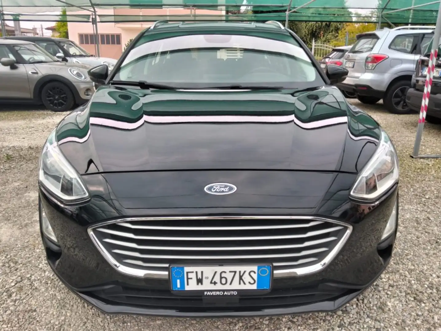 Ford Focus 1.5 TDCi 95 CV Start&Stop SW Business Noir - 2