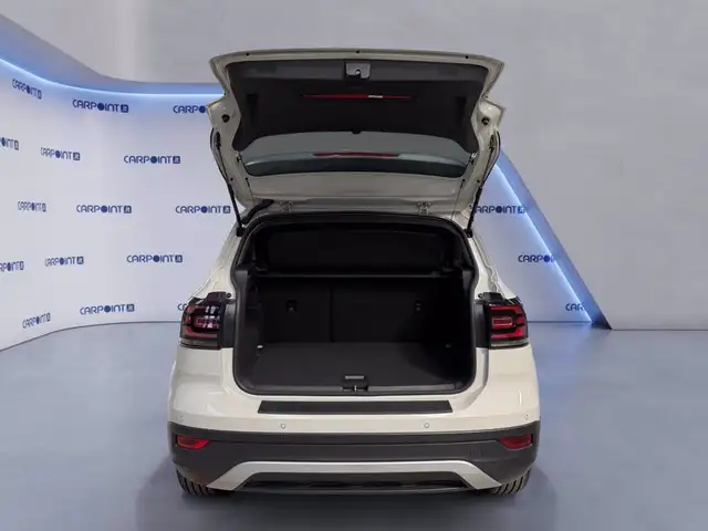 Volkswagen T-Cross view 19