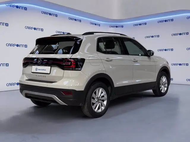Volkswagen T-Cross view 7