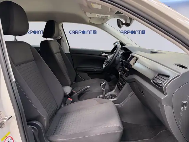 Volkswagen T-Cross view 17