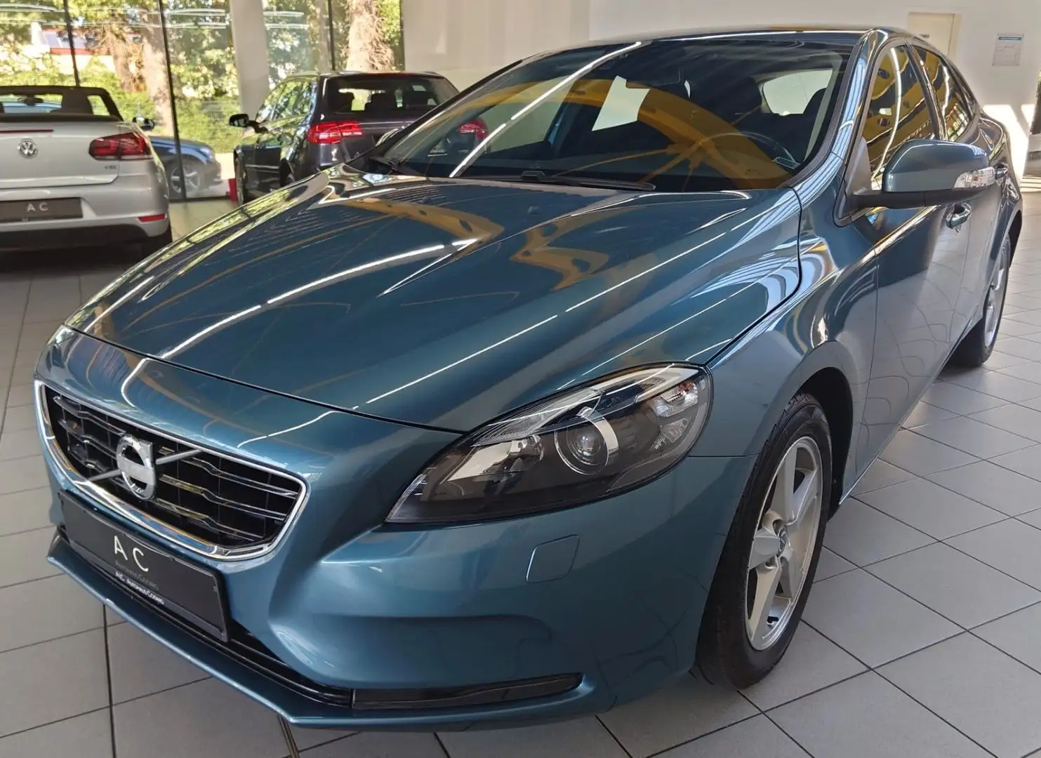 Volvo V40 1,6  You! ,1.Hand Mavi - 1