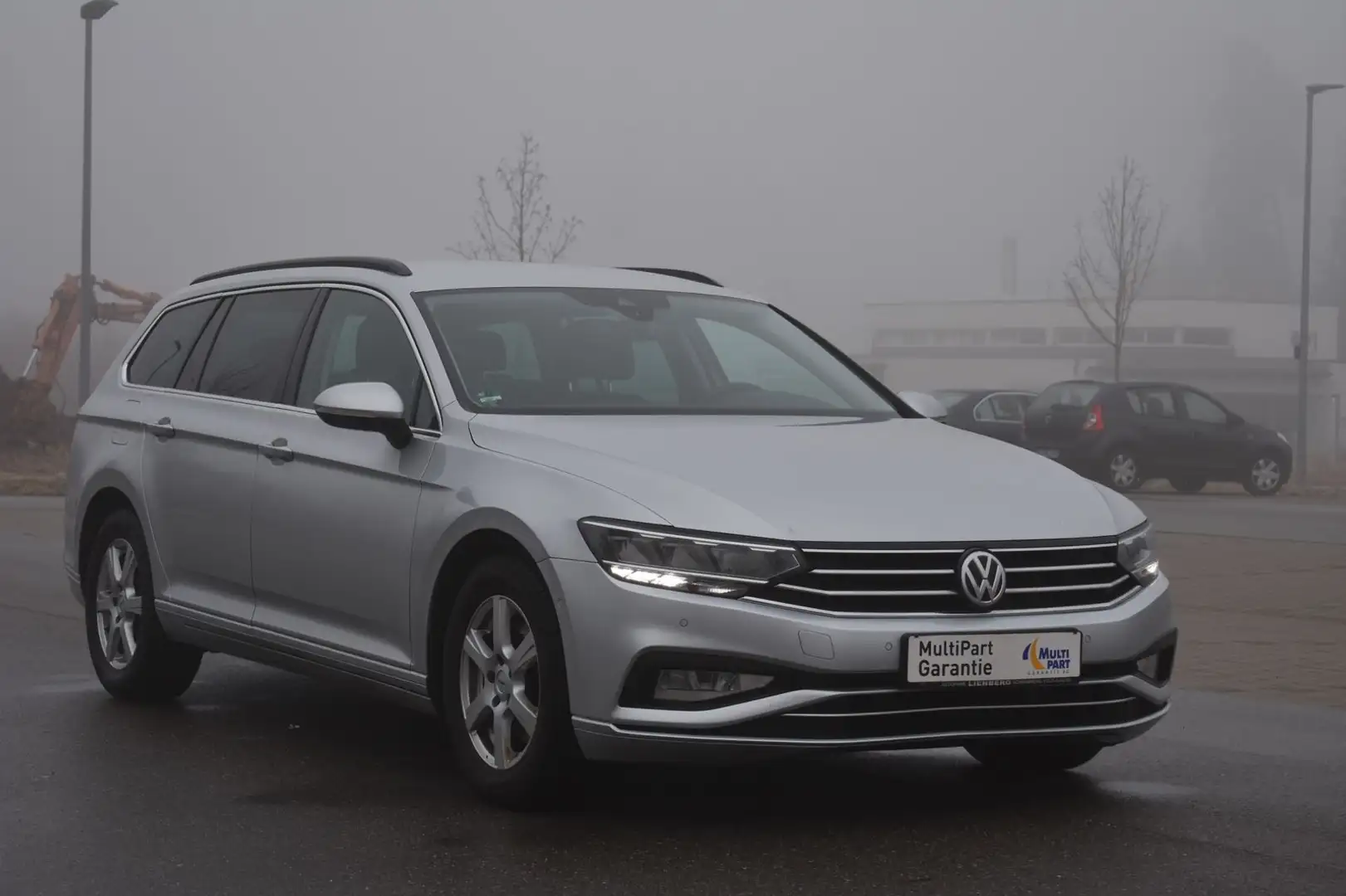 Volkswagen Passat Variant 2.0TDI*Business*DSG*LED*Kamera Silber - 2