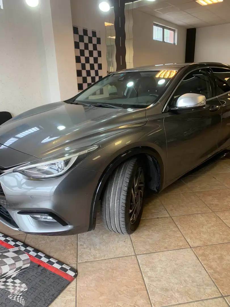 Infiniti Q30 city black edition  full service prezzo promo!! Gris - 1