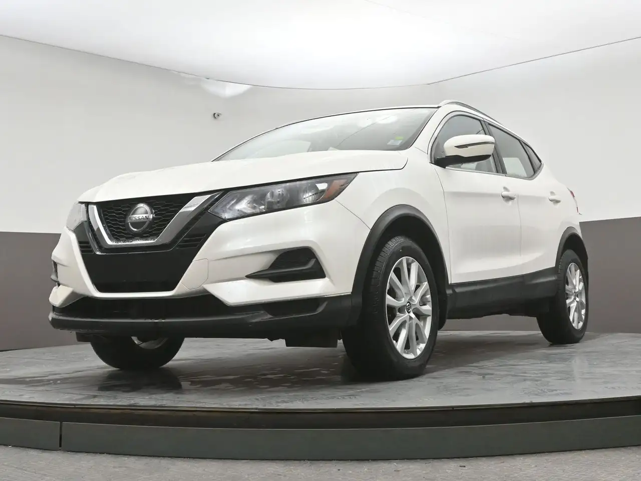 Nissan Qashqai снимка Nissan Qashqai