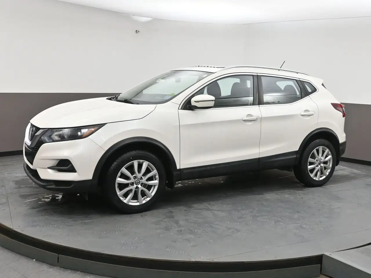 Nissan Qashqai снимка Nissan Qashqai