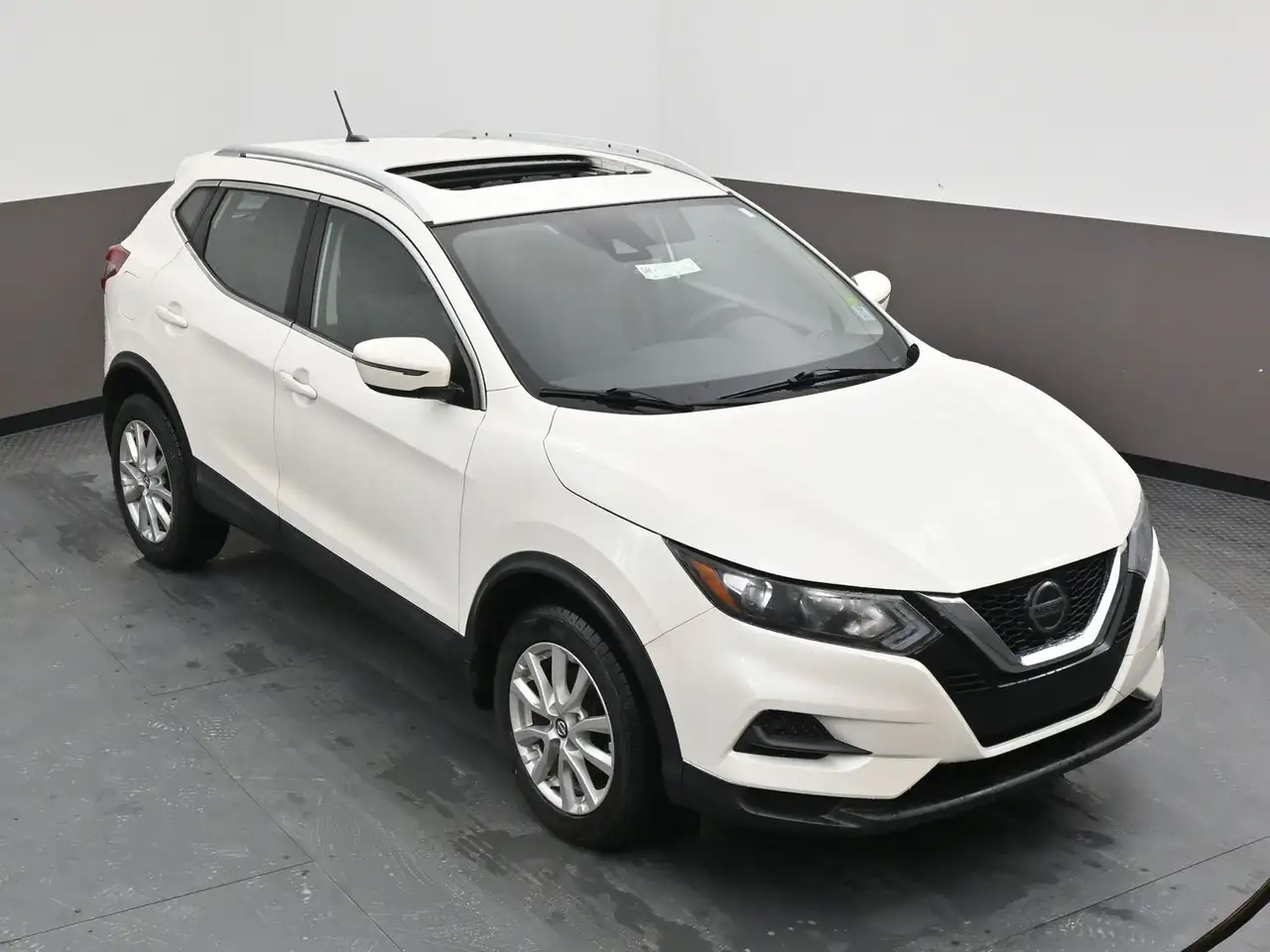 Nissan Qashqai снимка Nissan Qashqai
