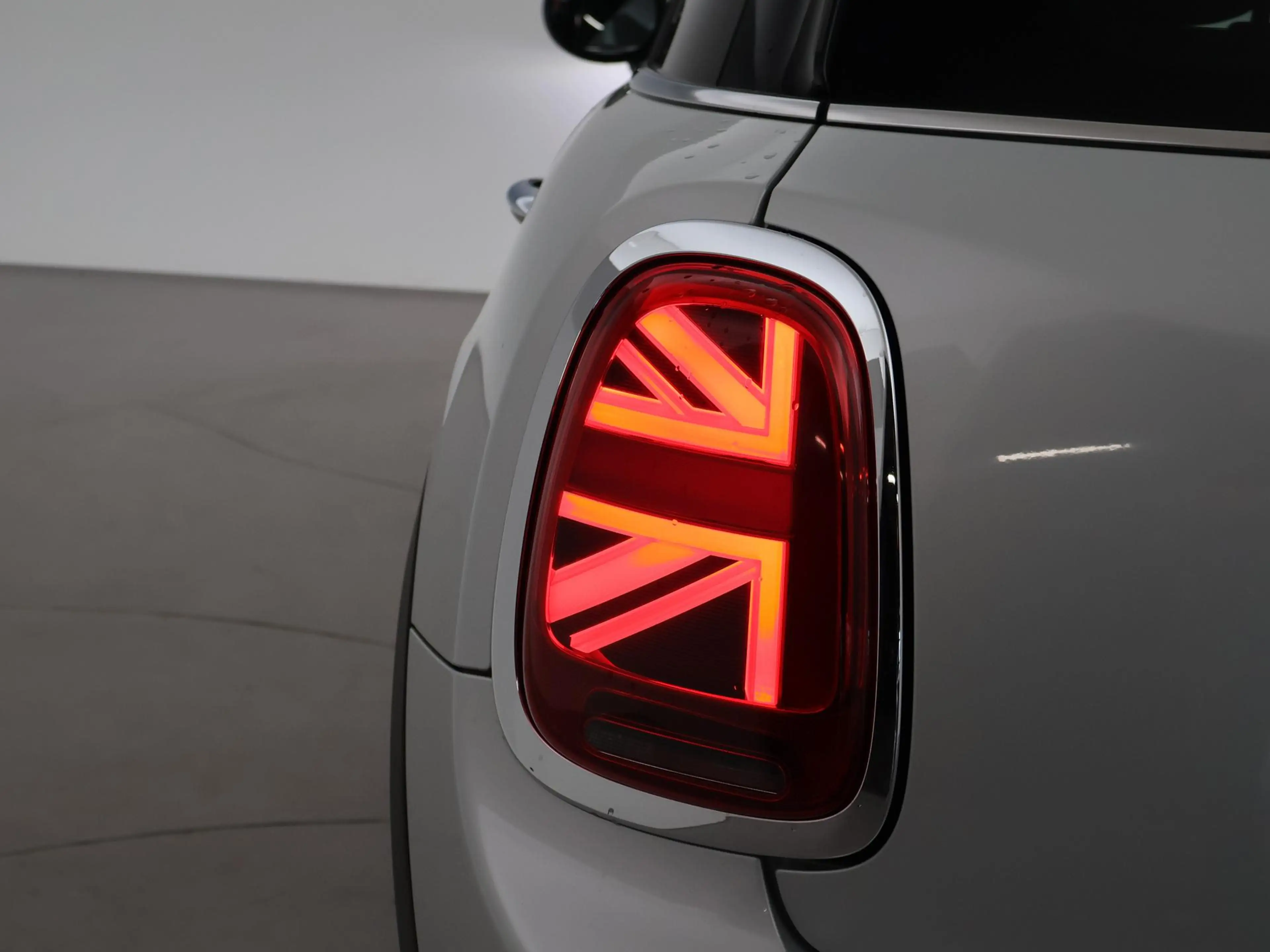 MINI Cooper 5-Deurs 1.5 AUT. + LEDER | UNION JACK LED | HARMAN — photo 14