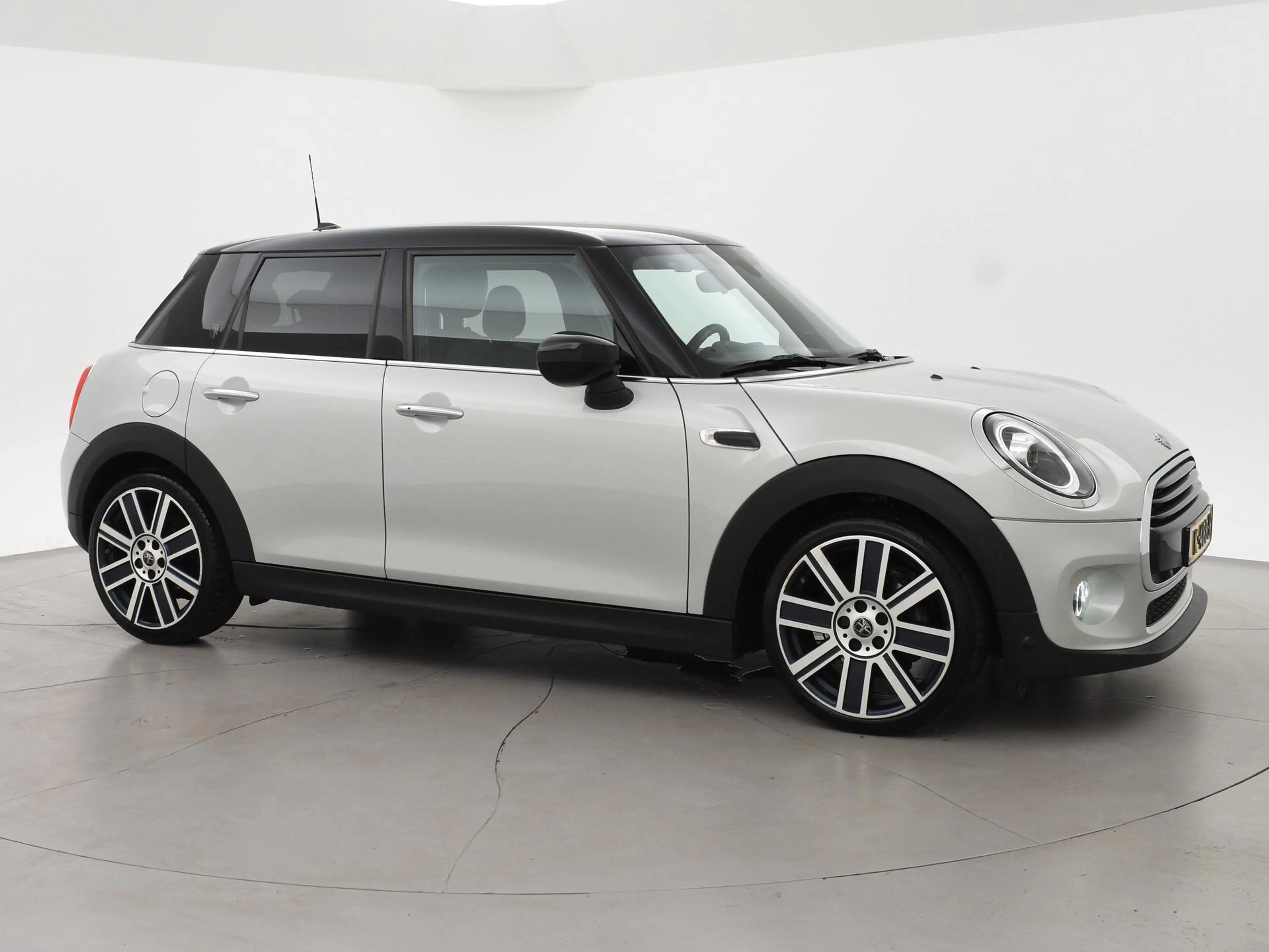 MINI Cooper 5-Deurs 1.5 AUT. + LEDER | UNION JACK LED | HARMAN — photo 30