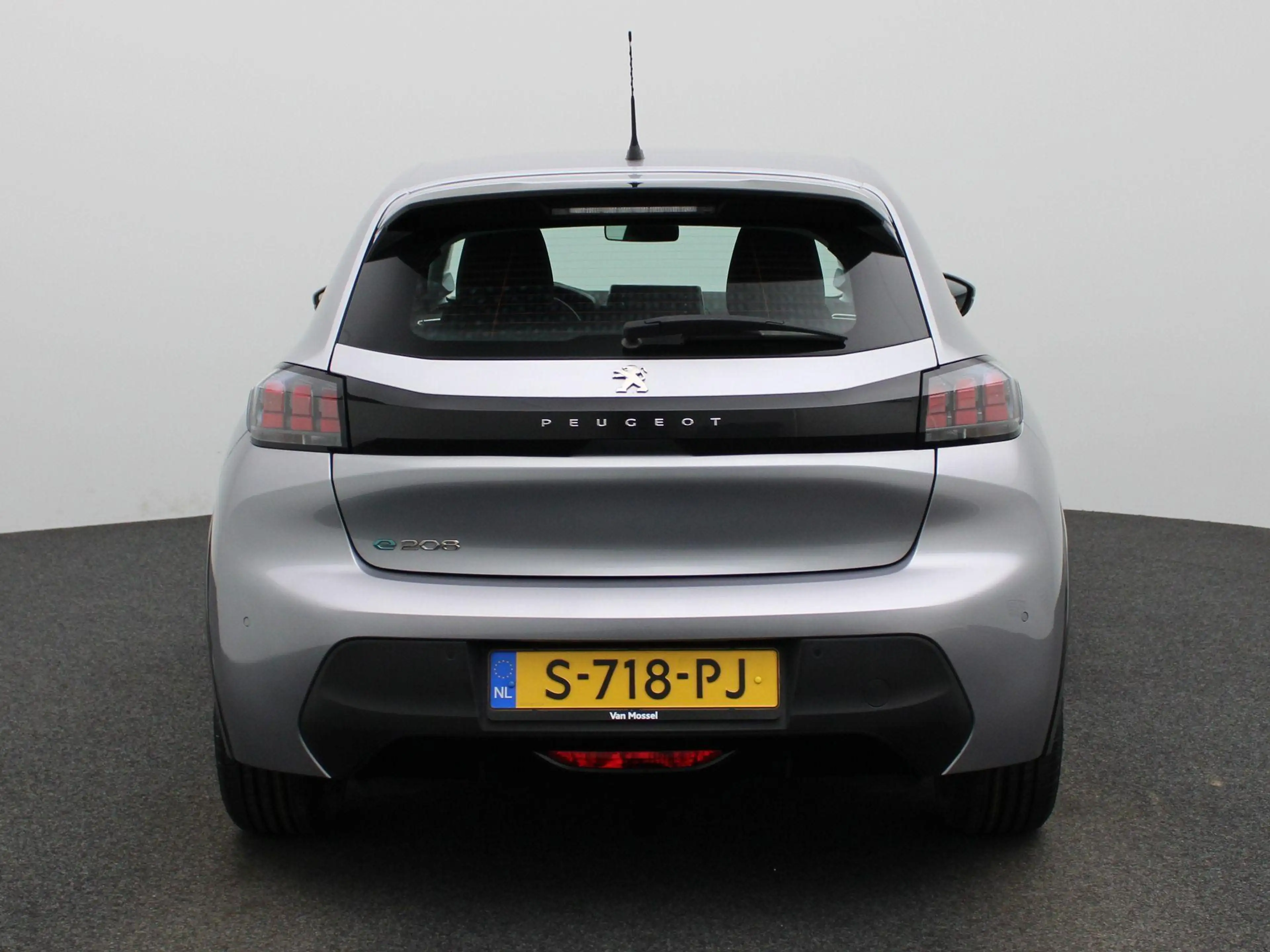 Peugeot e-208 EV Active Pack 50 kWh — photo 5