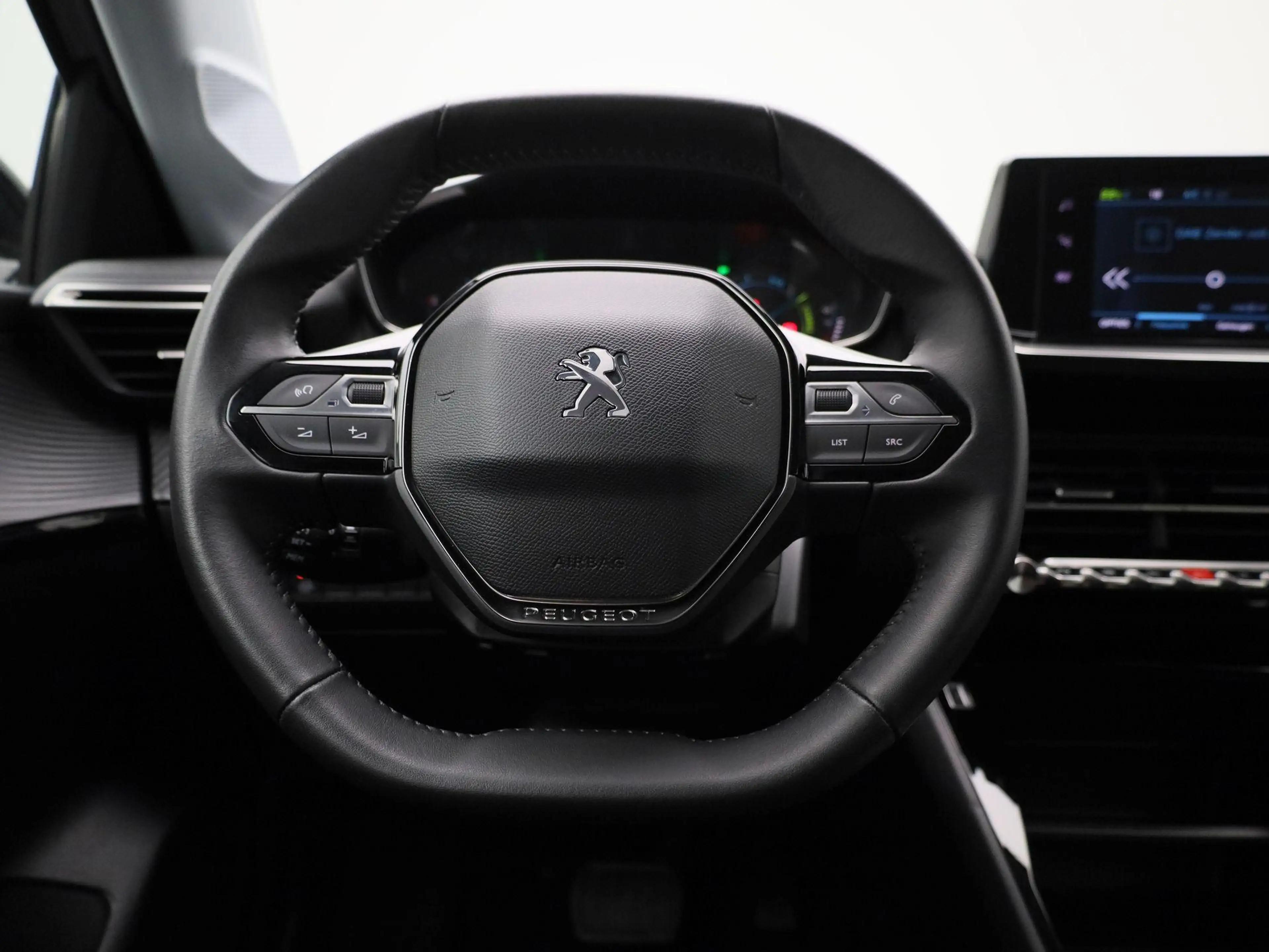Peugeot e-208 EV Active Pack 50 kWh — photo 7