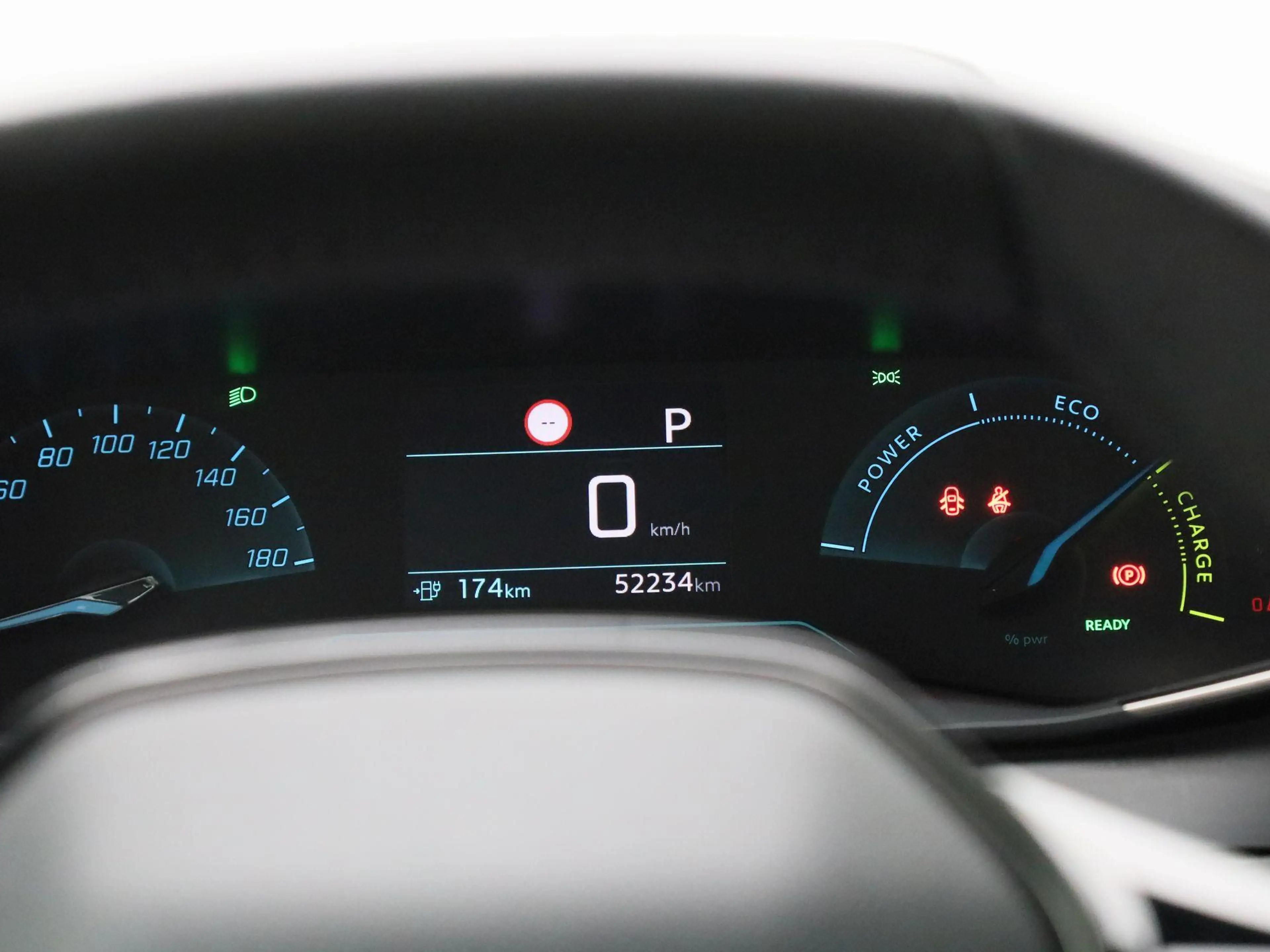 Peugeot e-208 EV Active Pack 50 kWh — photo 8