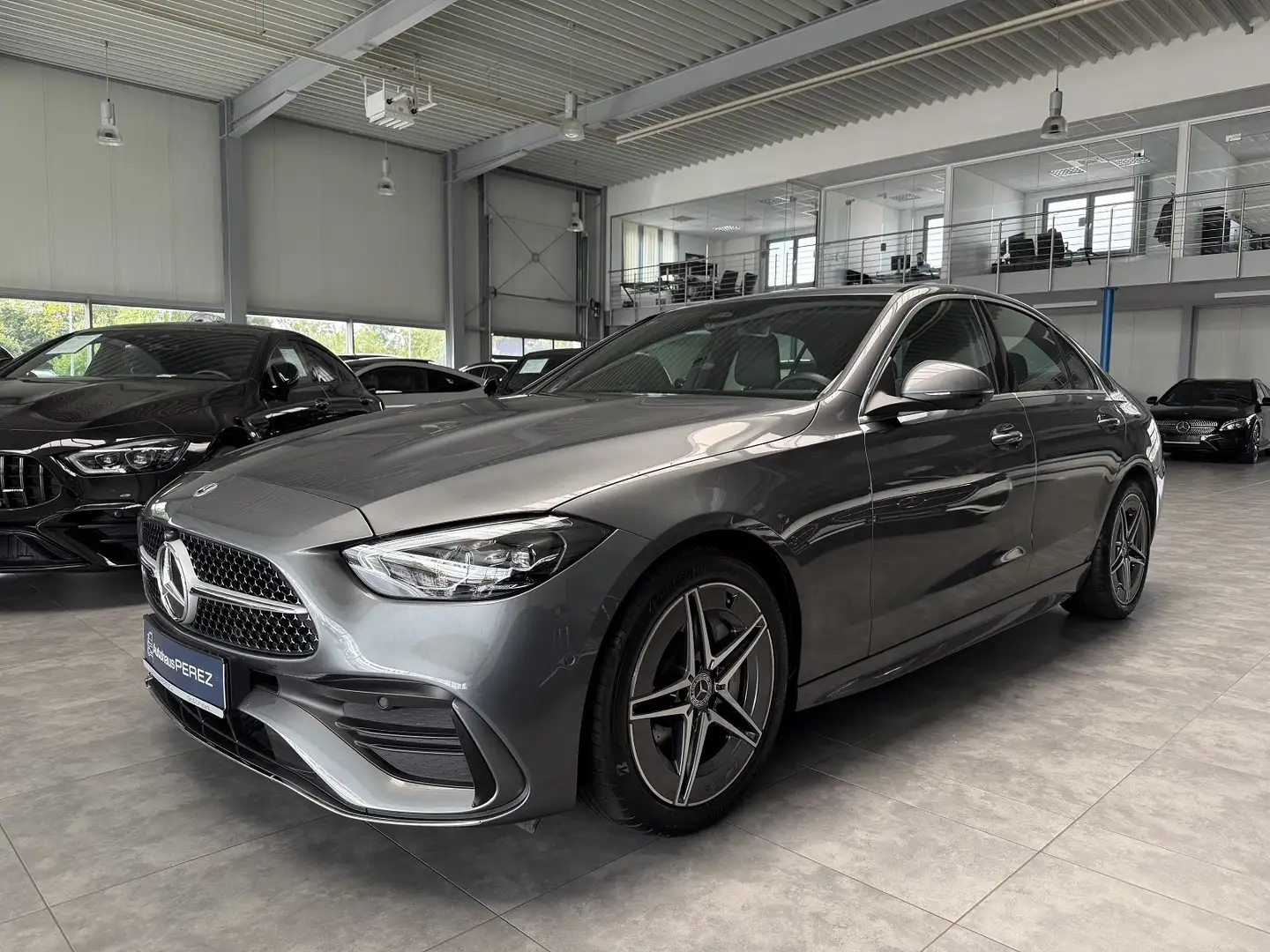 Mercedes-Benz C 300 d 4M AMG DISTRONIC-360°-WINTER-MEMORY Gris - 2