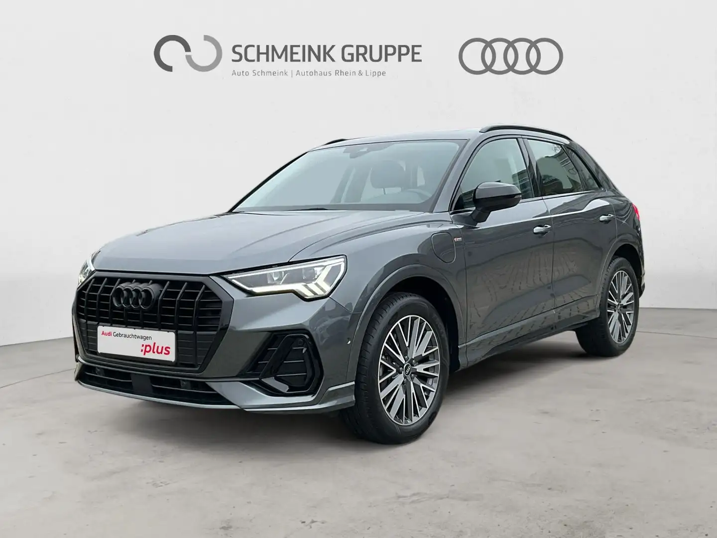 Audi Q3 45 S line AHK PANO MEMORY LED ACC Grau - 1