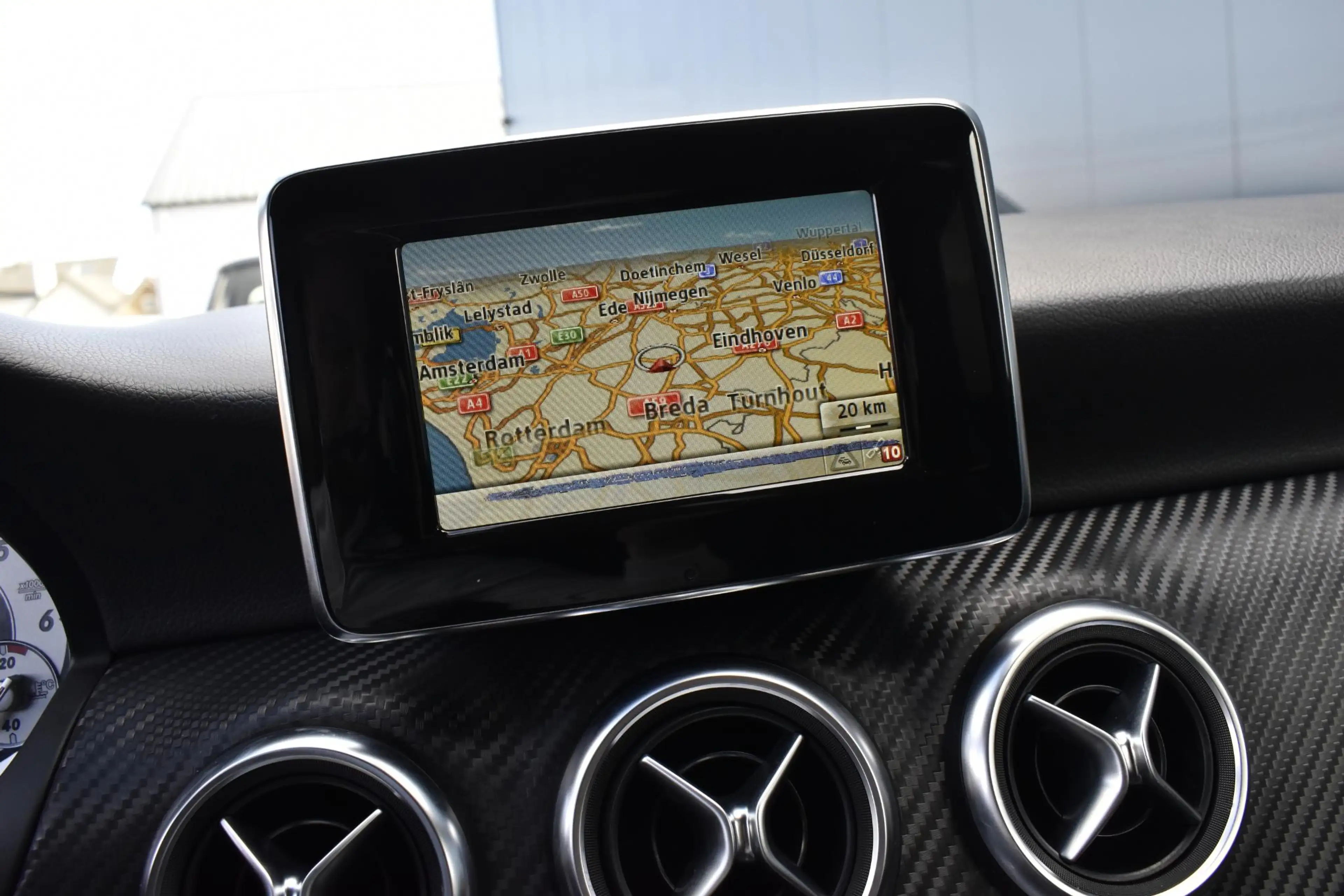 Mercedes-Benz A 200 CDI AMG-line — photo 11