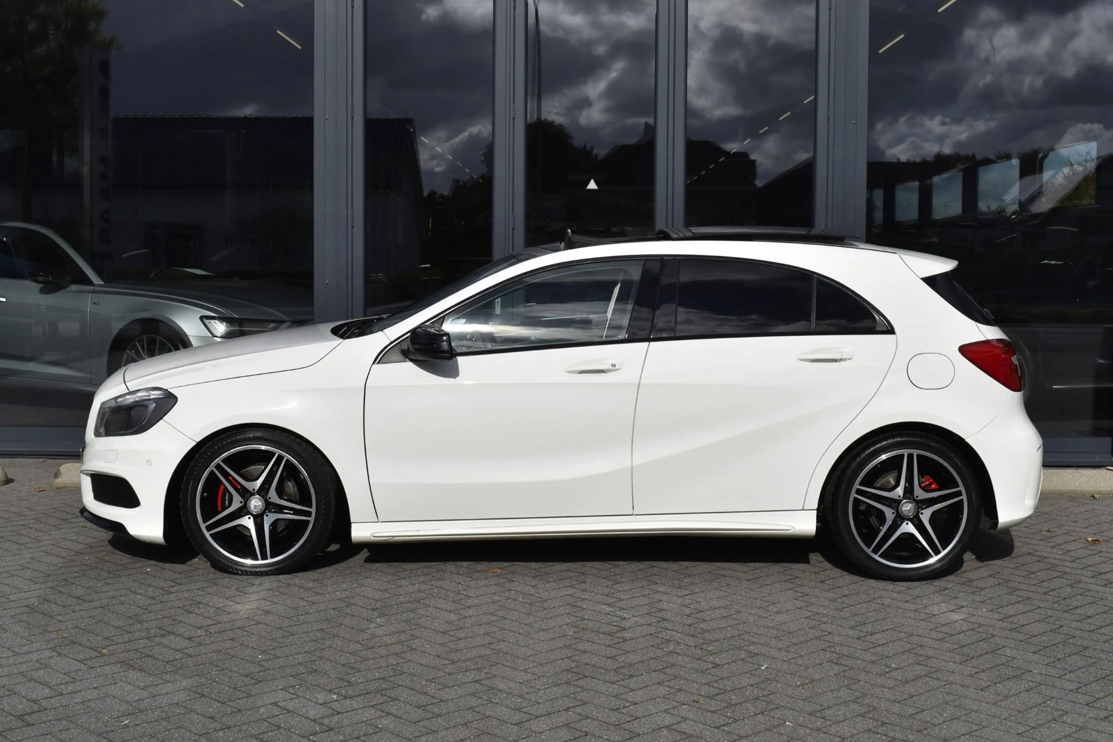 Mercedes-Benz A 200 CDI AMG-line — photo 4