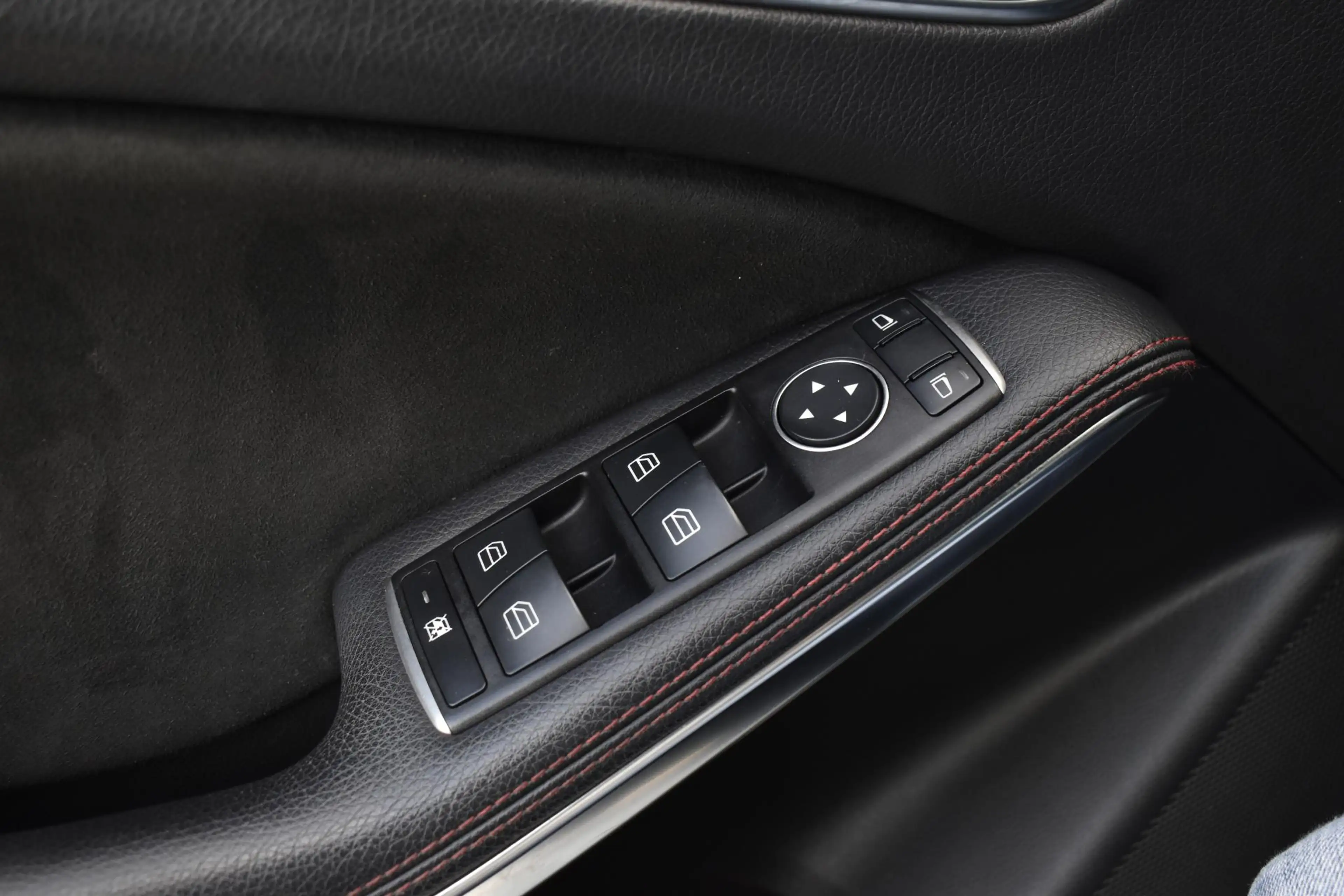 Mercedes-Benz A 200 CDI AMG-line — photo 15