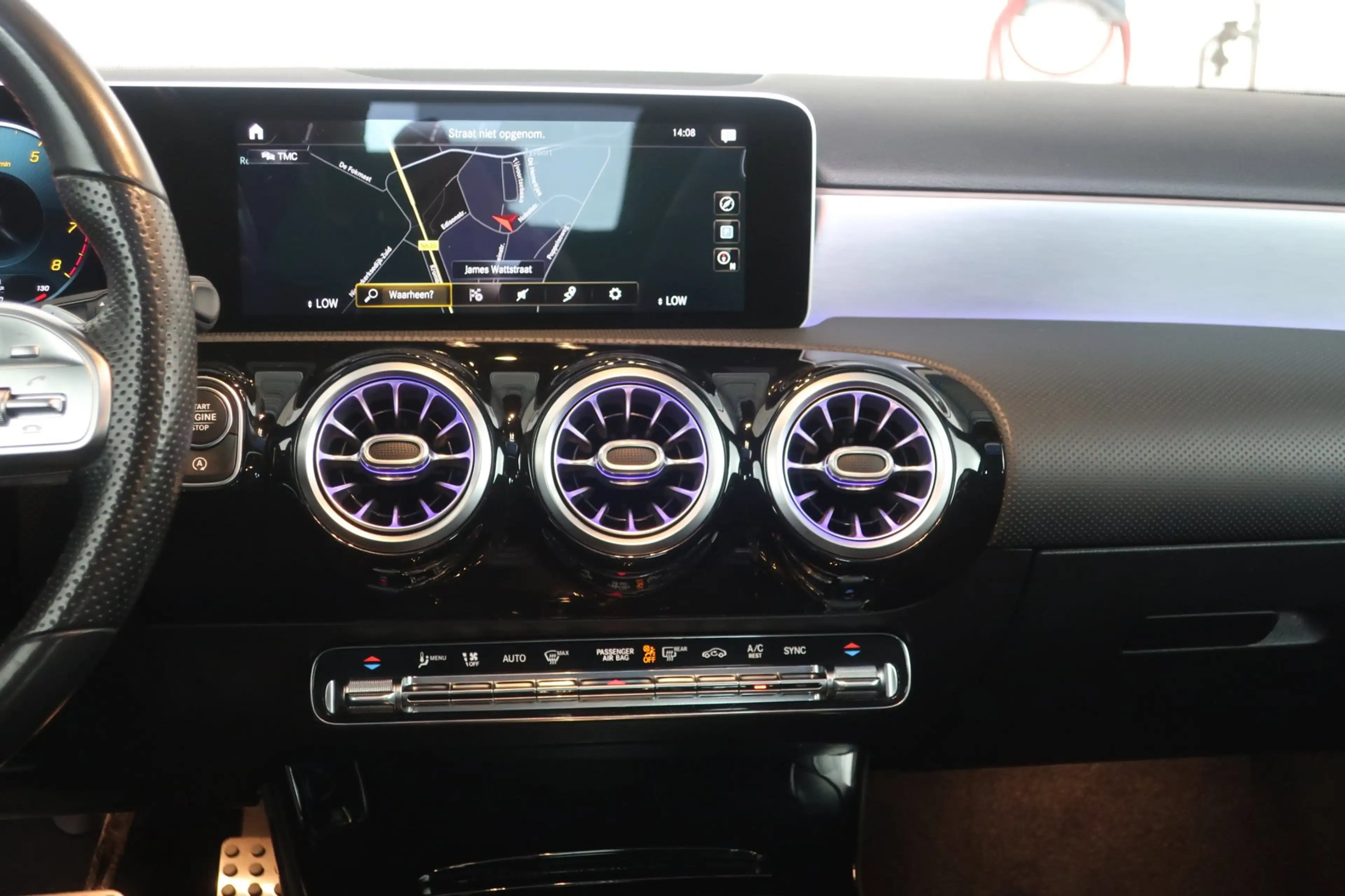 Mercedes-Benz A 180 Business Solution AMG BURMEIS_CAM_STL-MEMORIE_SFEE — photo 15