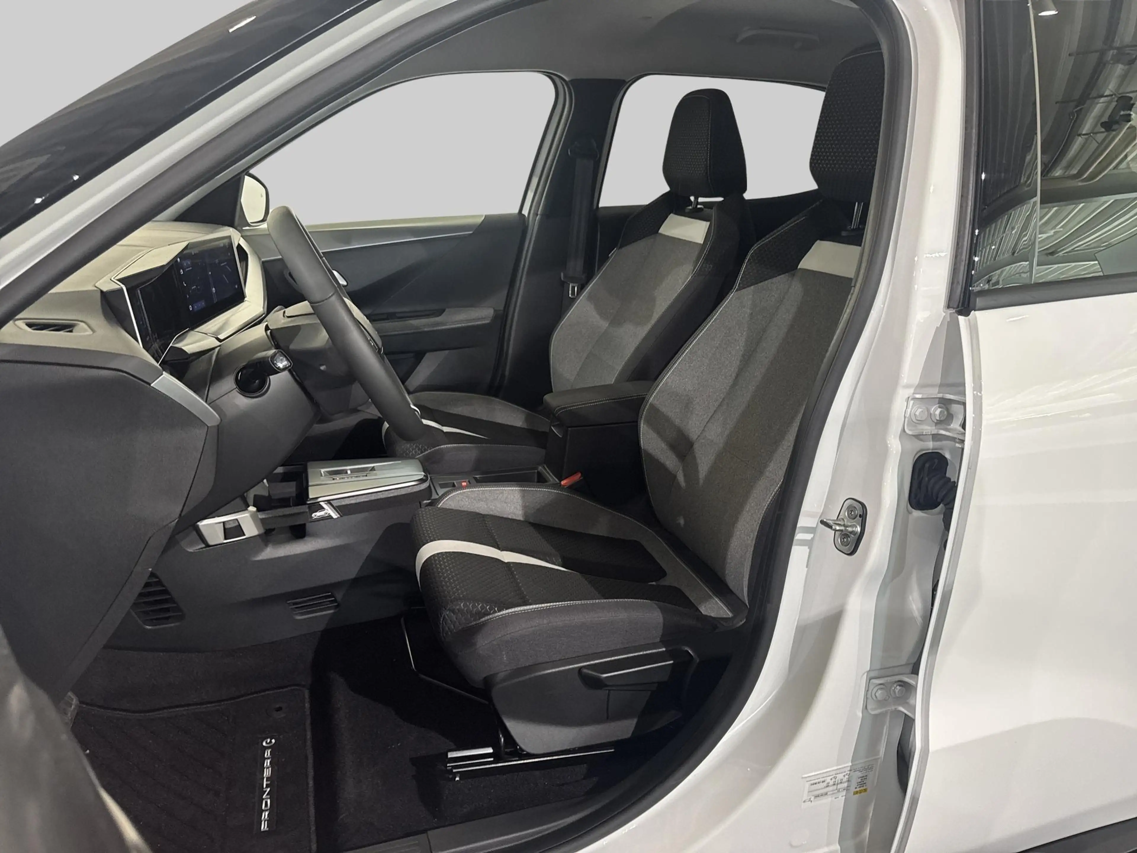 Opel Frontera Electric GS 44 kWh | Achteruitrijcamera met 130° A — photo 12