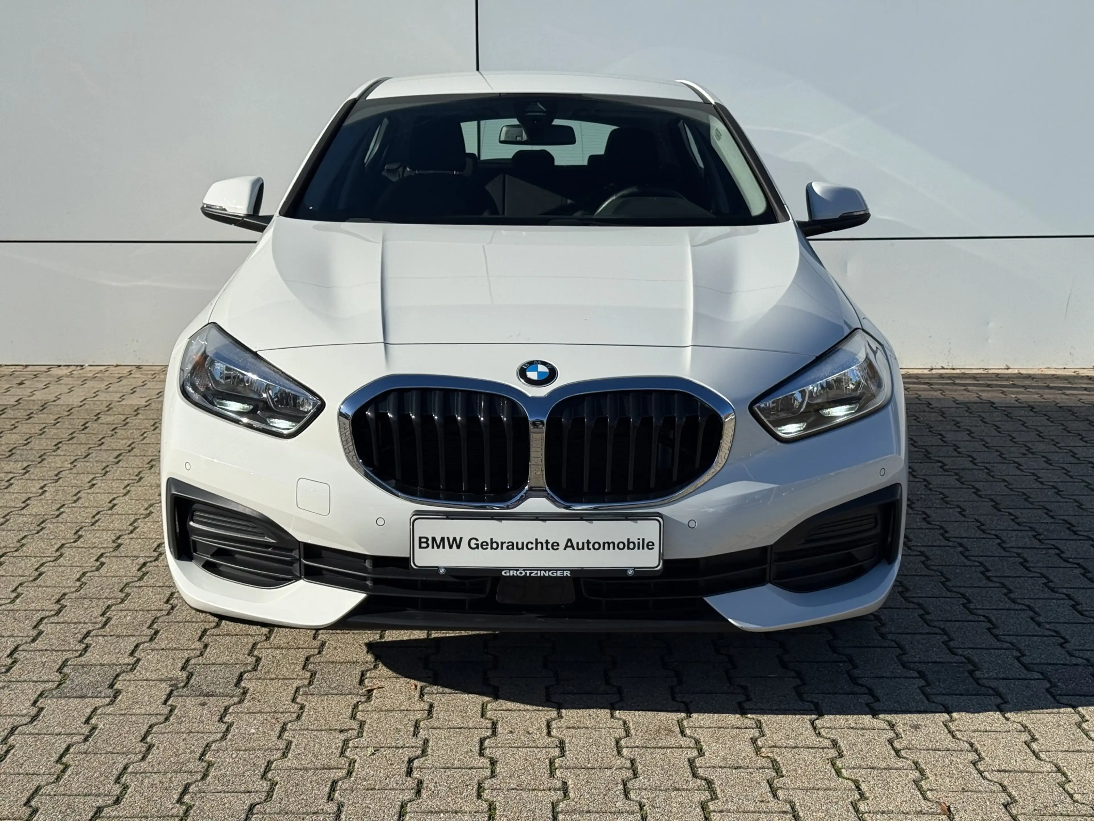 BMW 118 i — photo 3
