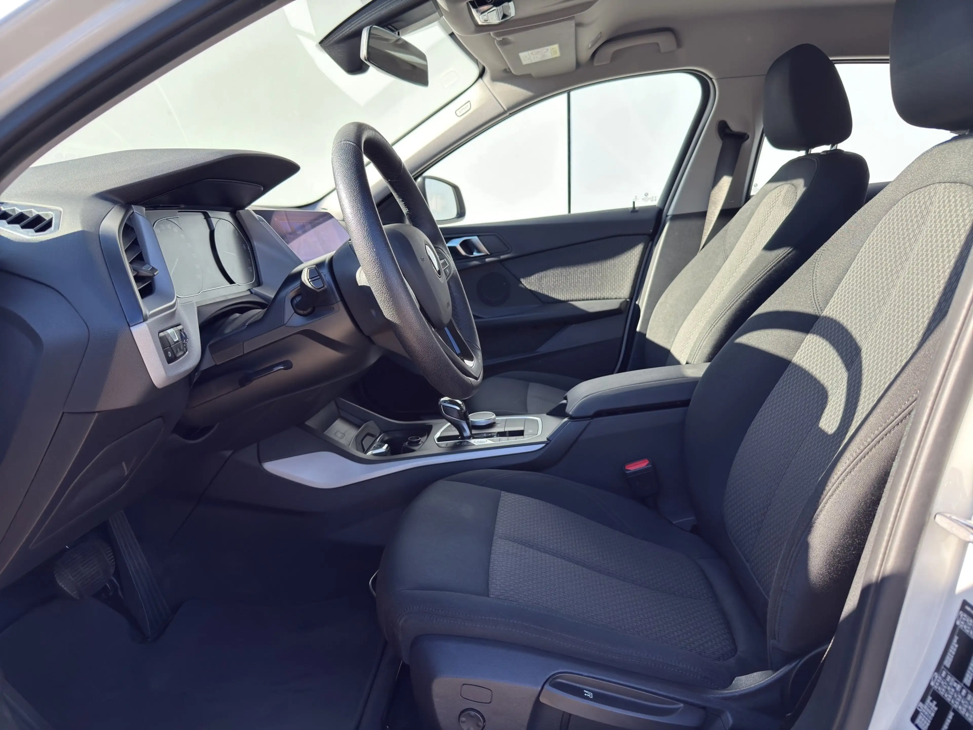 BMW 118 i — photo 8