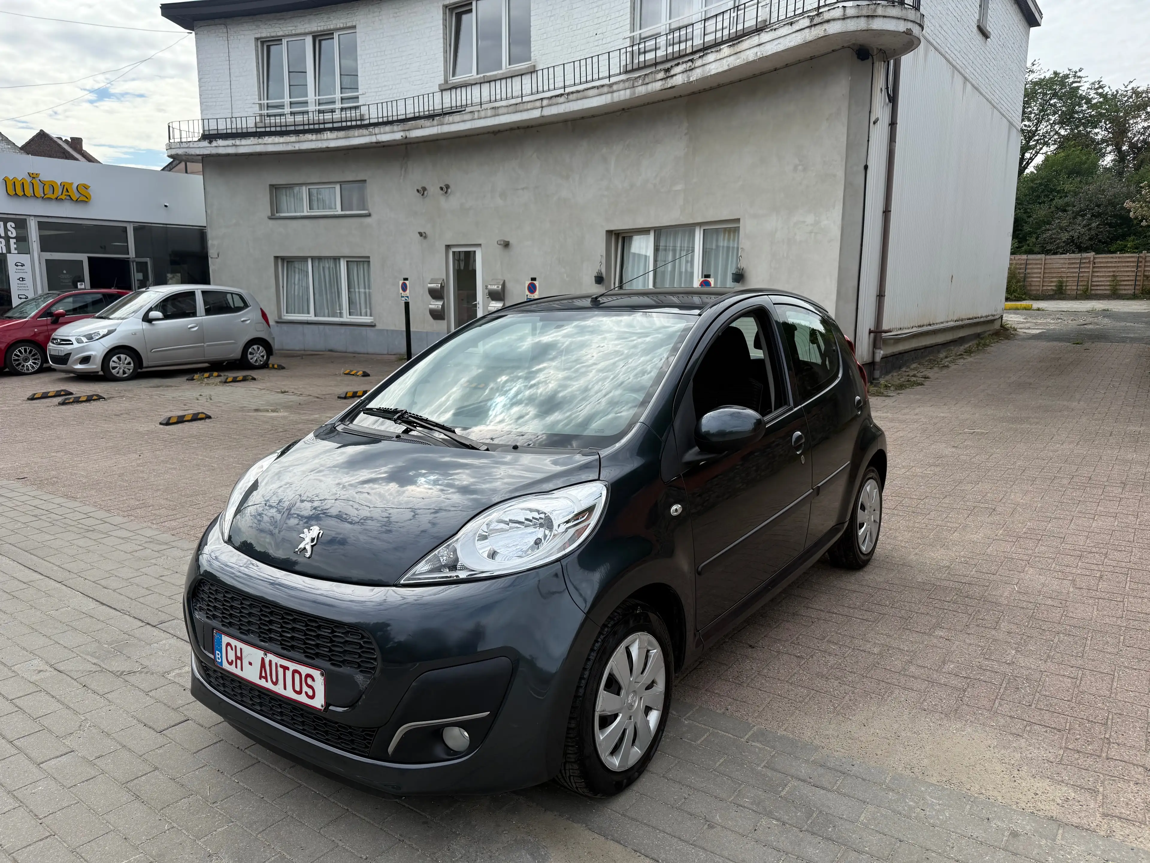 Peugeot 107 1.0-BOITE AUTO - PRETE A IMMATRICULER - GARANTIE — photo 3