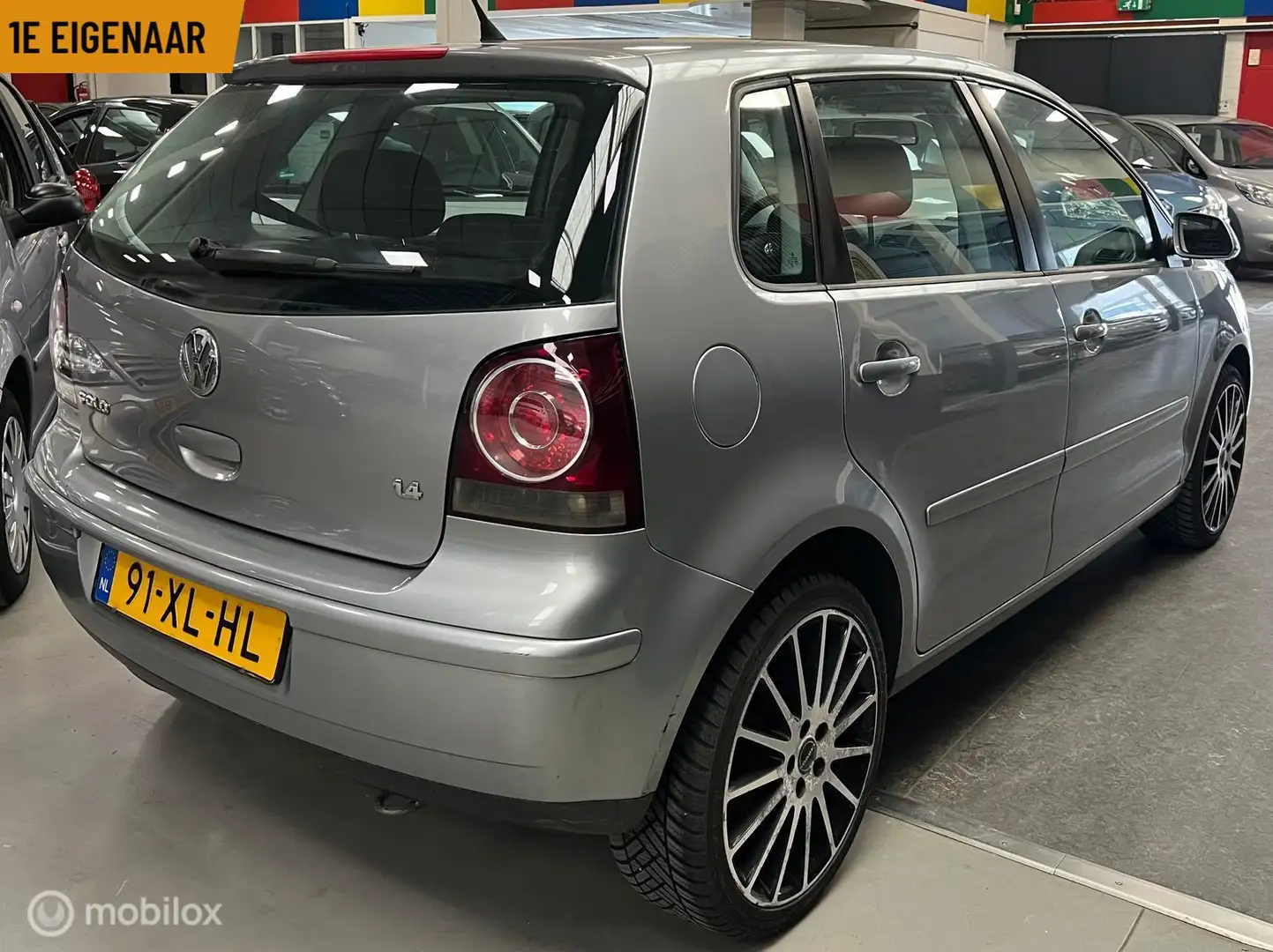 Volkswagen Polo 1.4-16V Comfortline 1e Eigenaar-NAP-Airco Gris - 2