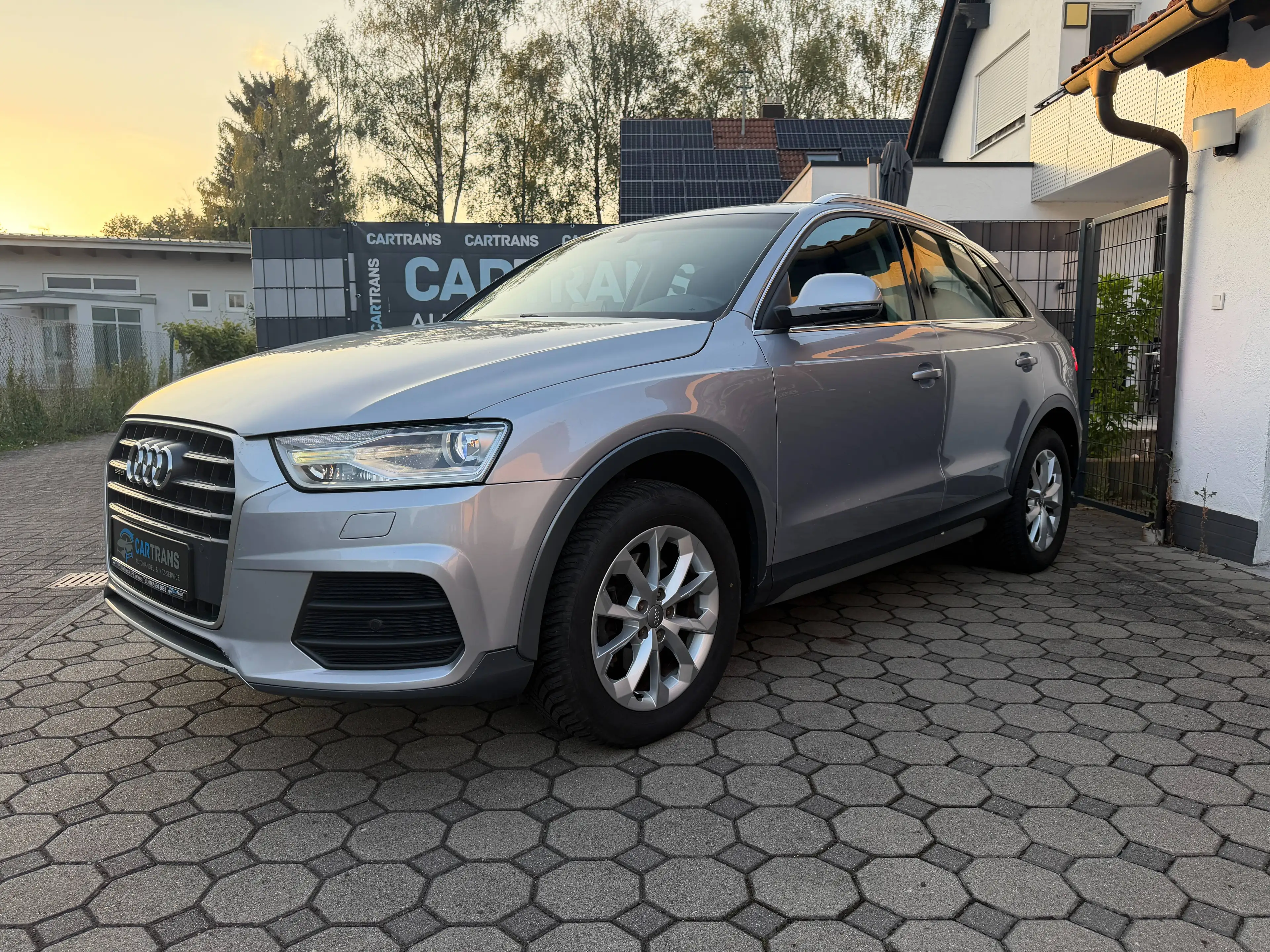 Audi Q3 Design Quattro + LED + AHK + NAVI + 0% FINANZIERUNG — photo 11