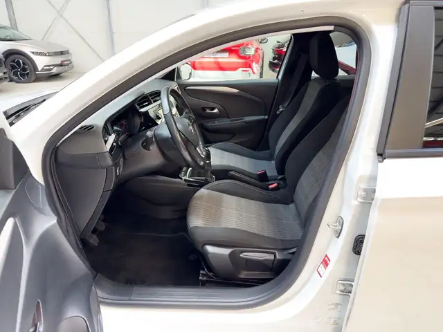 Opel Corsa view 8