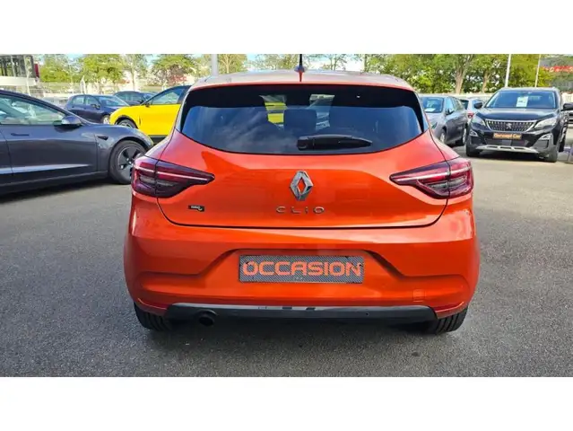 Renault Clio view 25