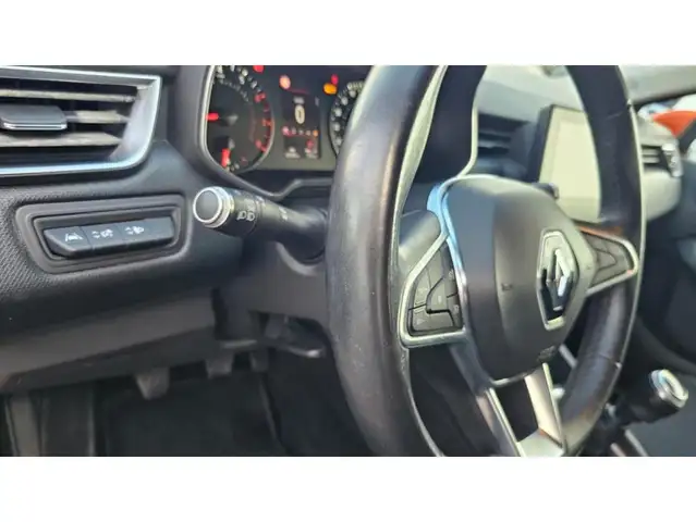 Renault Clio view 6