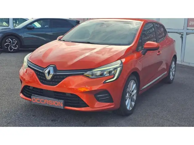 Renault Clio view 2