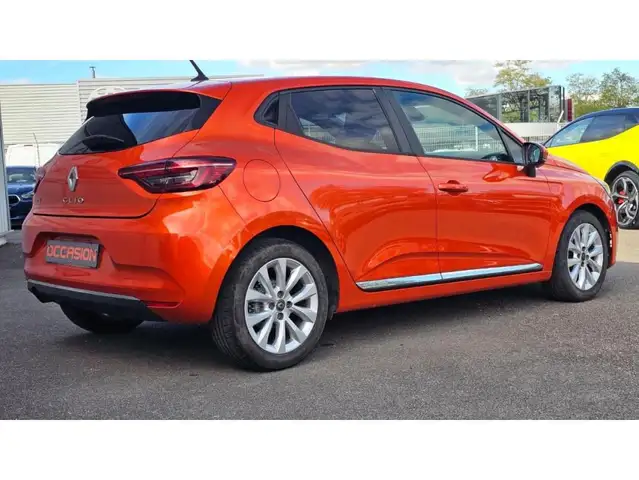 Renault Clio view 3