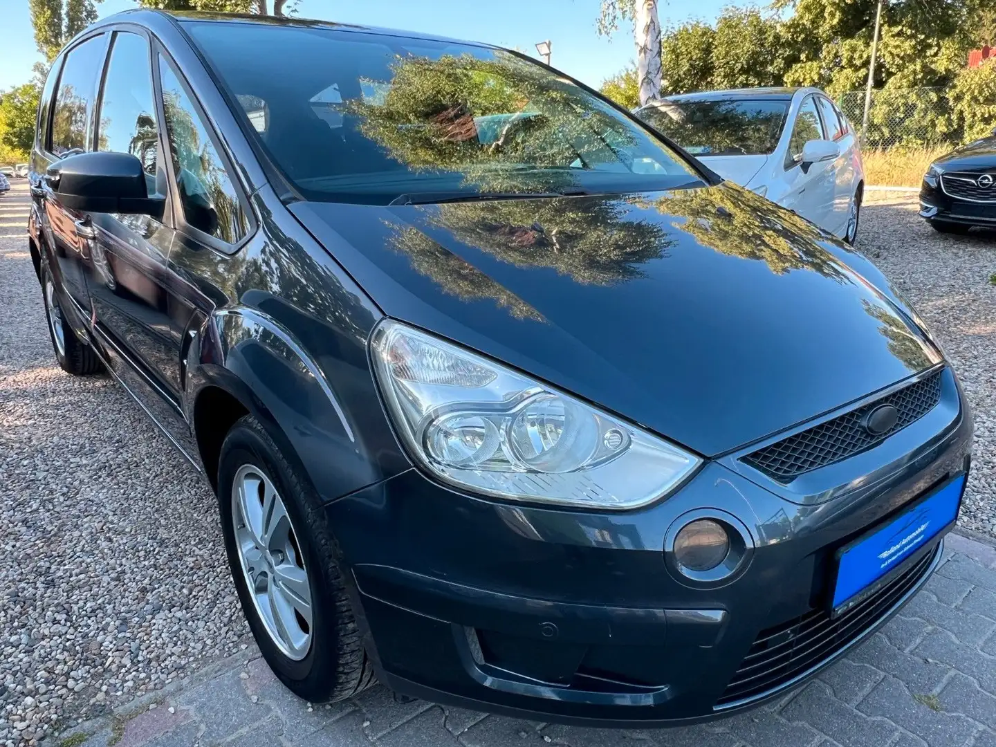 Ford S-Max S-MAX Trend*2.HD*Klima*SHZ*FHZ*PDC*TÜV 05/26 Grau - 2