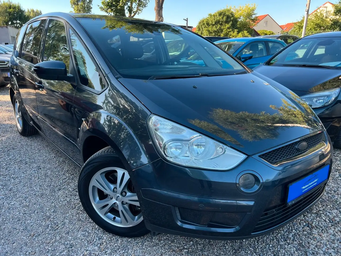 Ford S-Max S-MAX Trend*2.HD*Klima*SHZ*FHZ*PDC*TÜV 05/26 Grau - 1