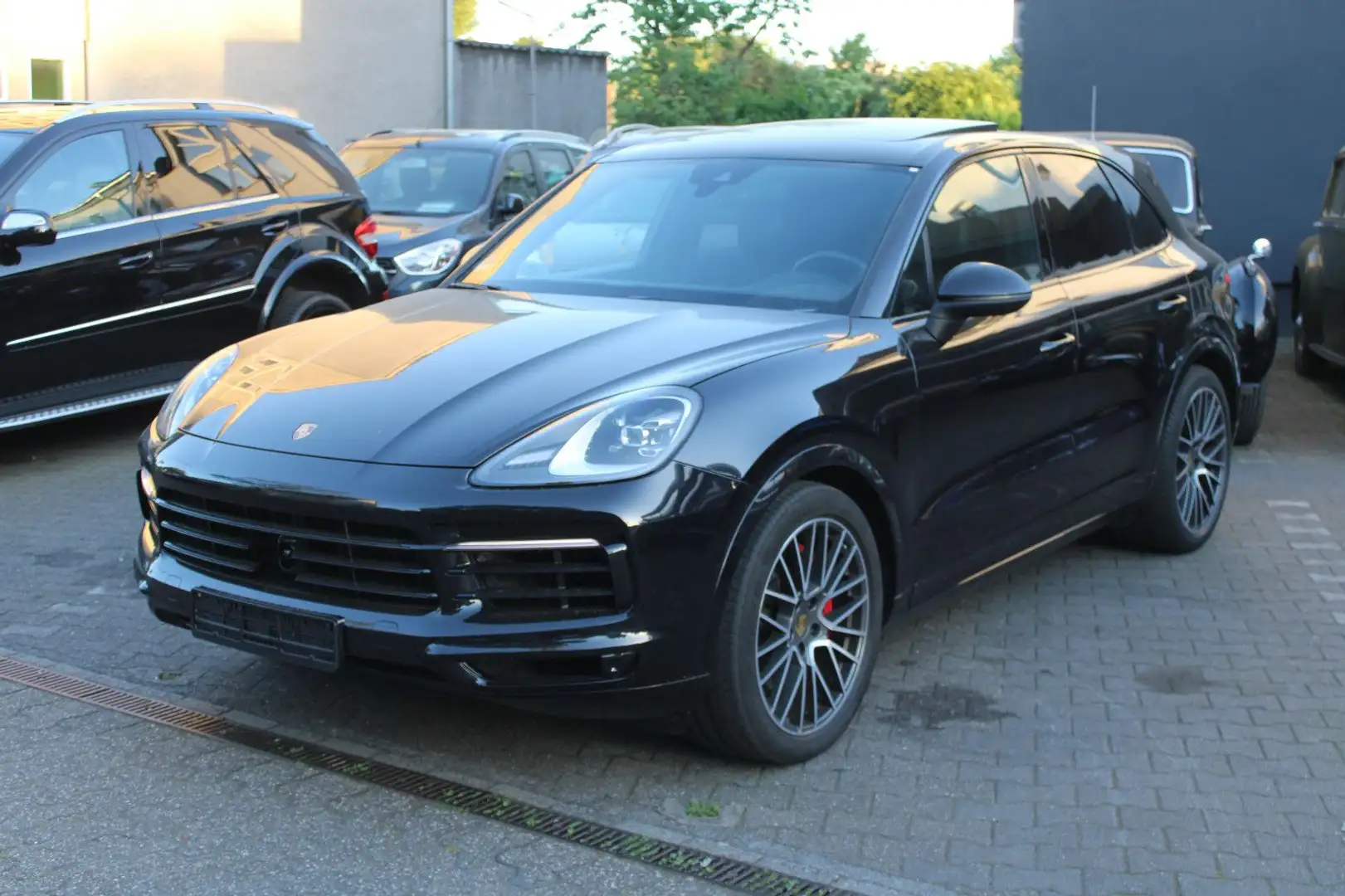 Porsche Cayenne S*SPORTDESIGN*PANO*KAMERA*ACC*LUFT*MJ:18 Schwarz - 1