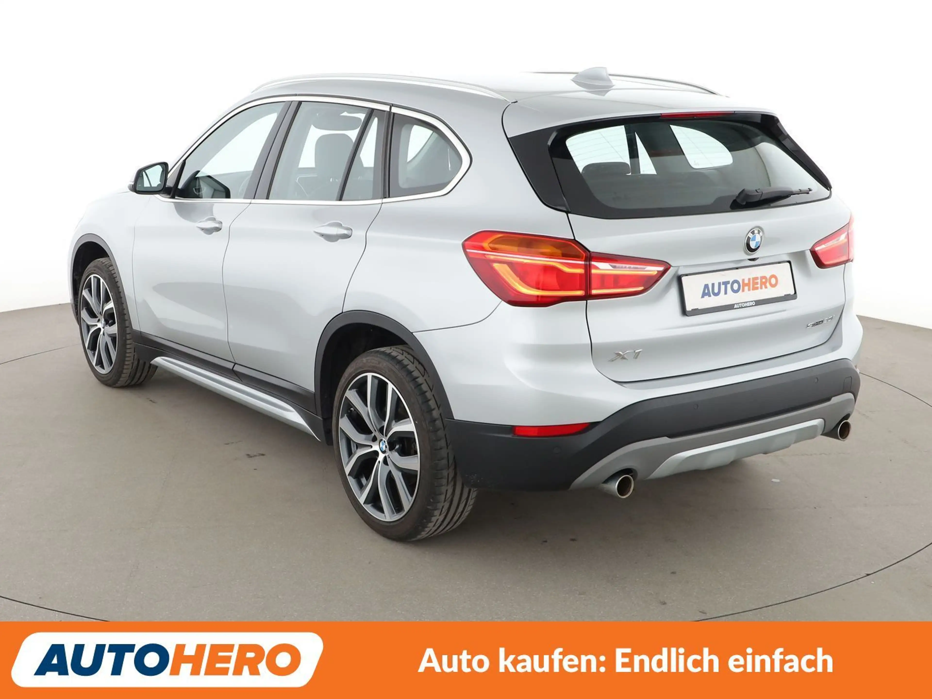 BMW X1 sDrive 20i xLine Aut.*LED*TEMPO*PDC*SHZ* — photo 4