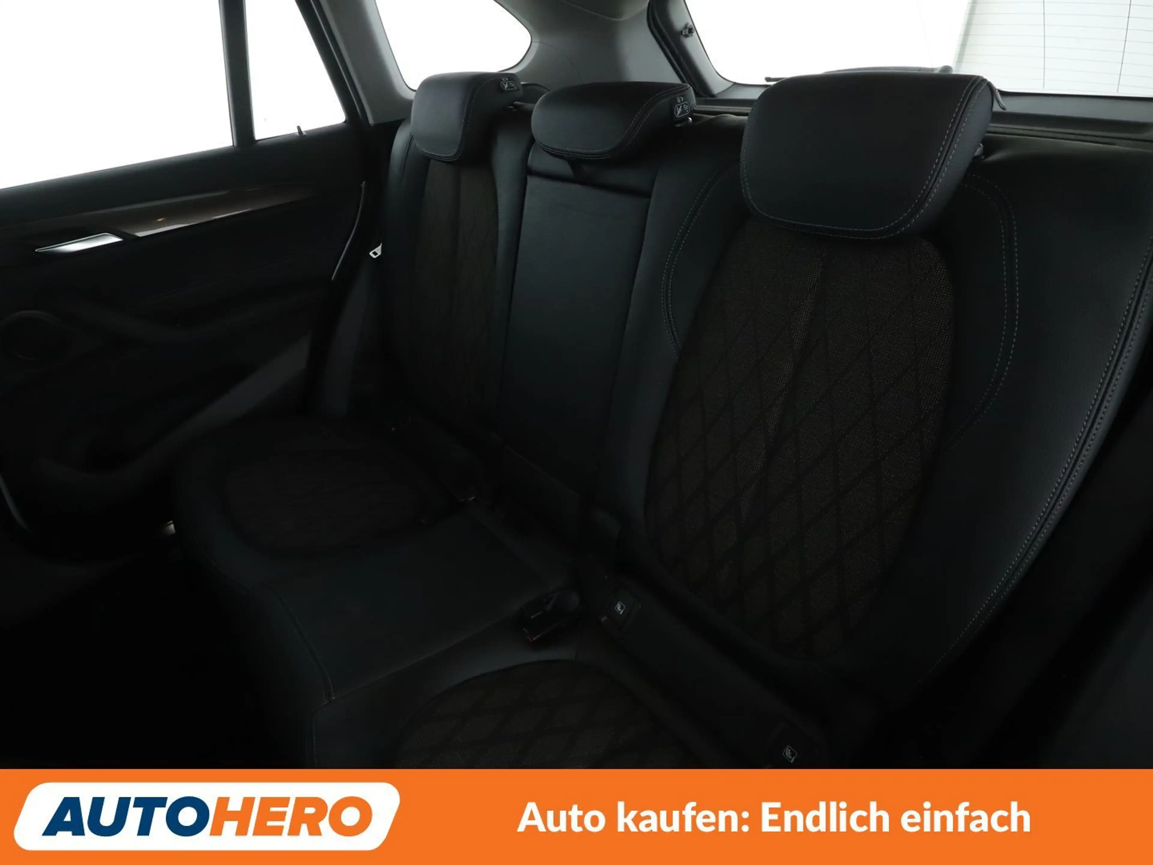 BMW X1 sDrive 20i xLine Aut.*LED*TEMPO*PDC*SHZ* — photo 14