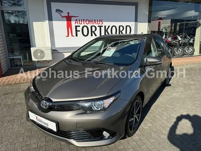 Toyota Auris 1.2 Turbo Team Deutschland Keyfree, CAM, SHZ, BT