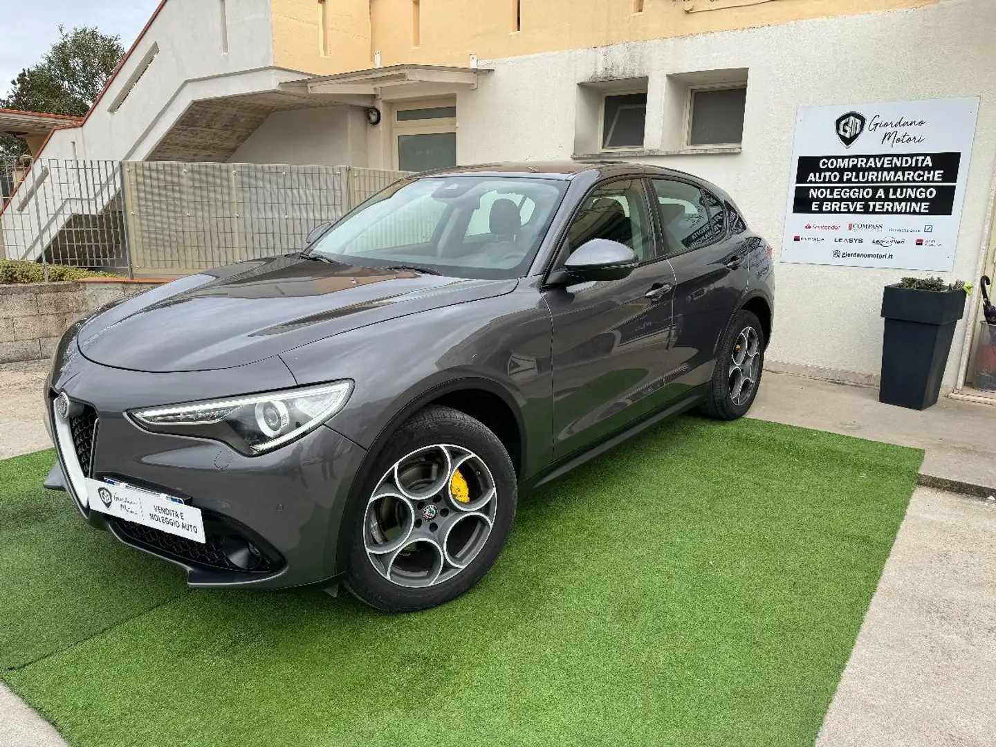 Alfa Romeo Stelvio 2.2 t Super Q4 210cv auto Gris - 1