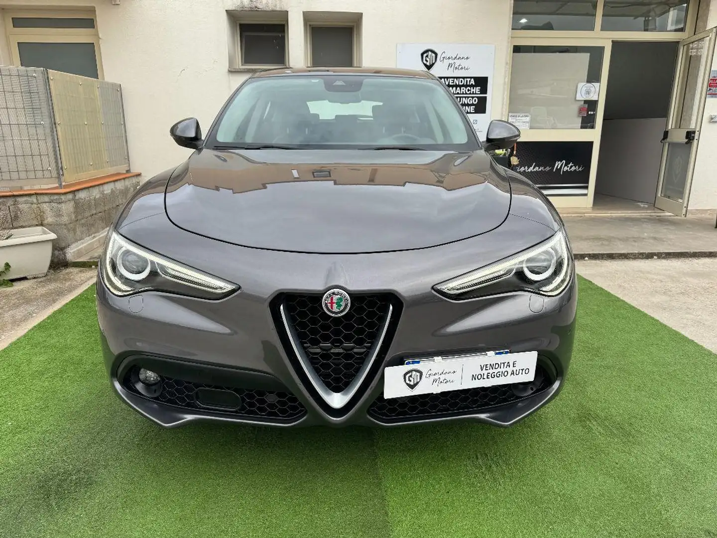 Alfa Romeo Stelvio 2.2 t Super Q4 210cv auto Gris - 2