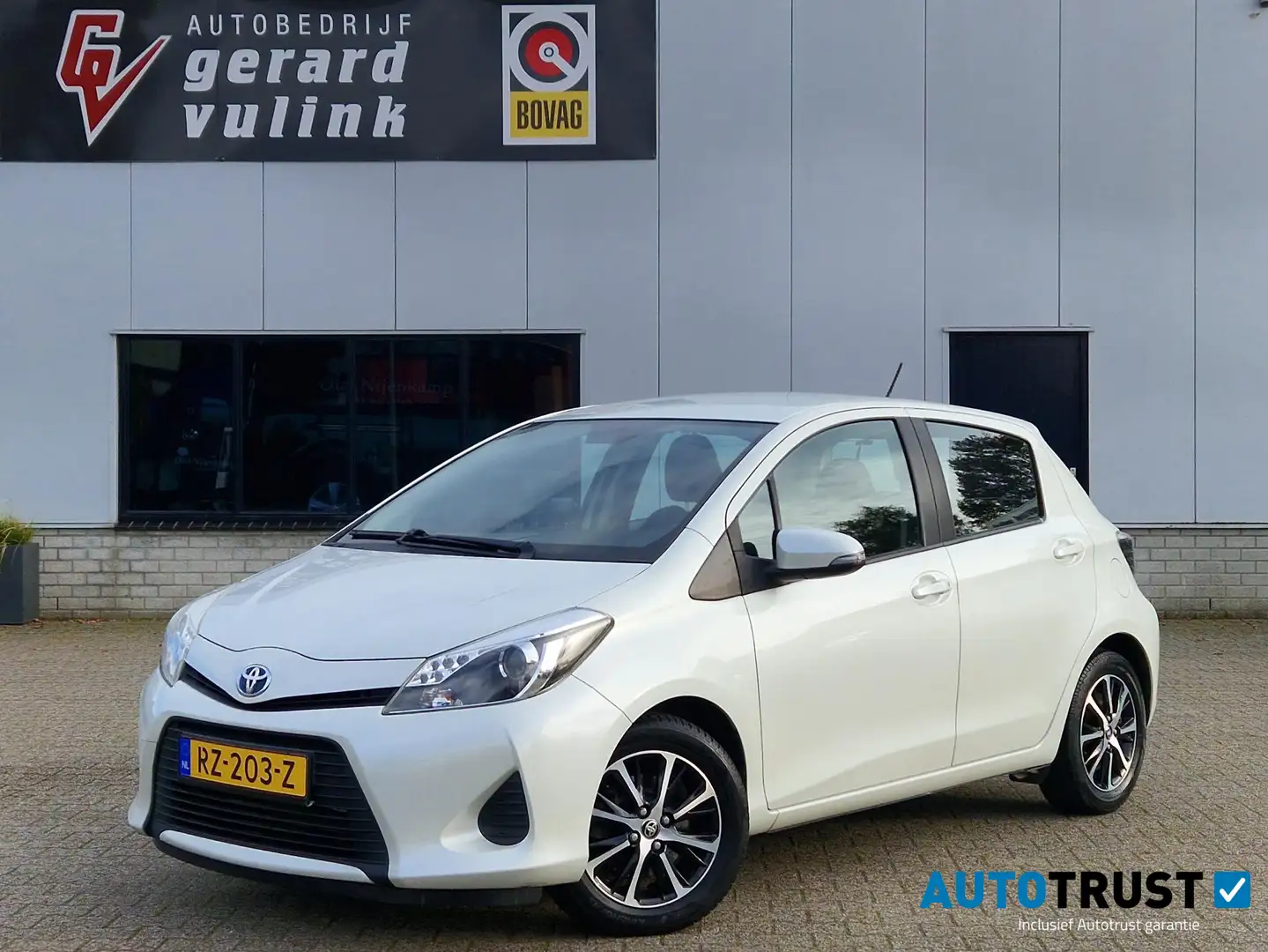 Toyota Yaris 1.5 Full Hybrid Aspiration CAMERA ECC LMV Blanc - 1