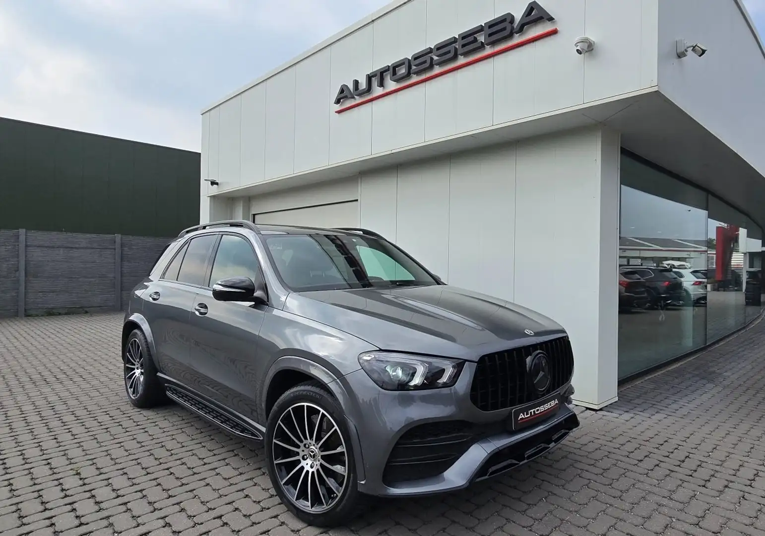 Mercedes-Benz GLE 350 e 4Matic 9G-TRONIC AMG Line PANO/CAMERA/TRKA/TRKH Gris - 1