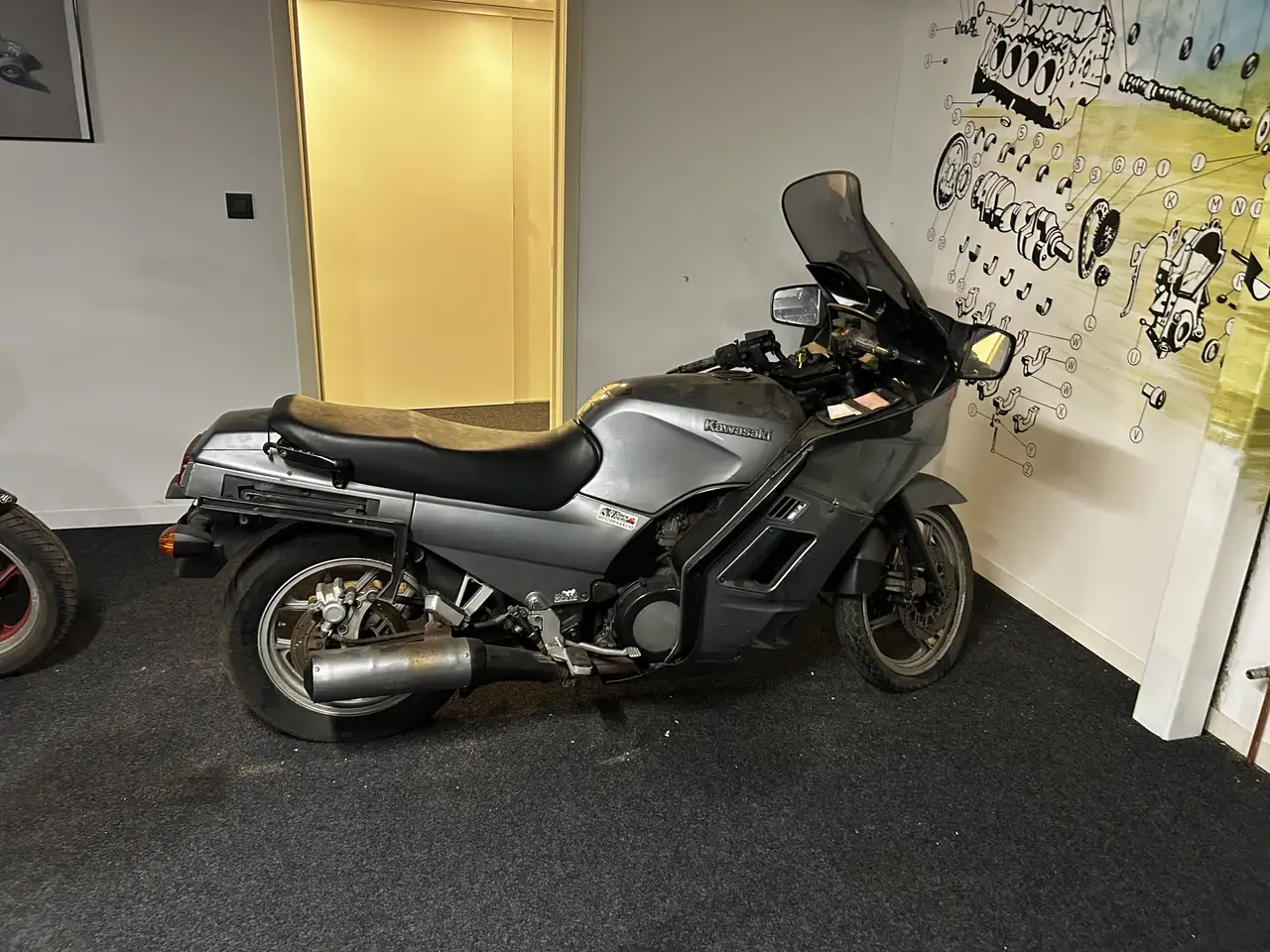 Kawasaki GTR 1000