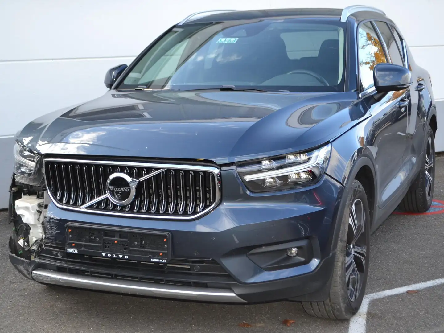 Volvo XC40 XC40 D3 AWD Inscription Geartr*NAVI*KAMERA*AUTOM Grau - 1