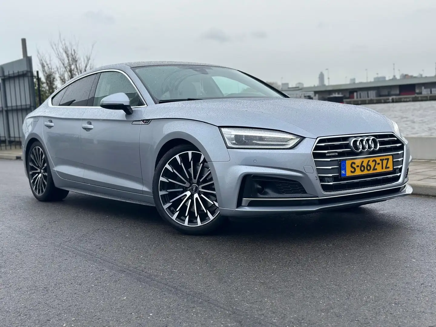 Audi A5 A5 1.4 TFSI PL. Zilver - 1