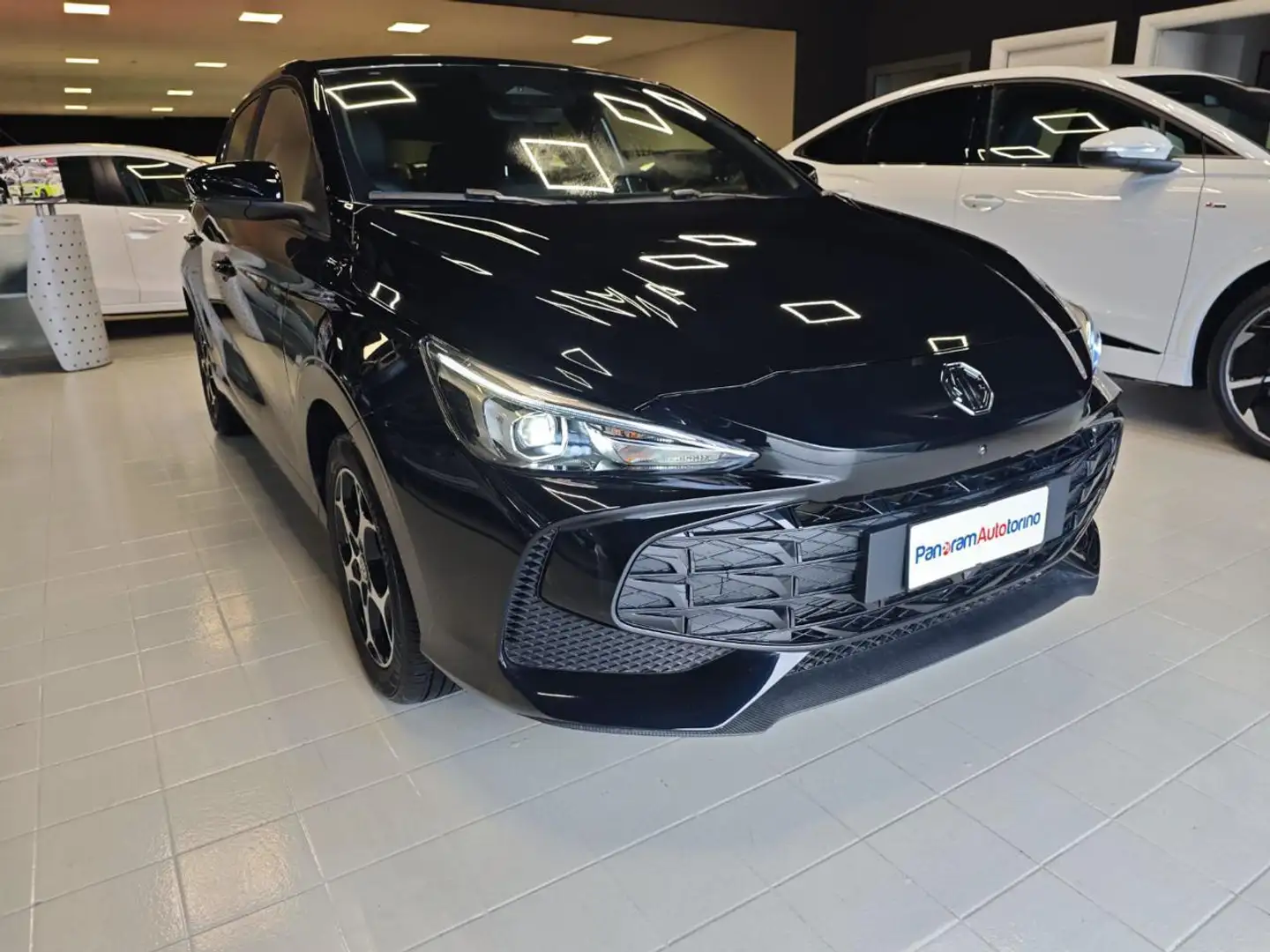 MG MG3 1.5 Hybrid+ Luxury Nero - 1