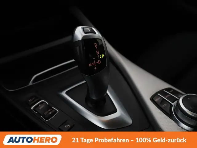 BMW 1 Series view 25