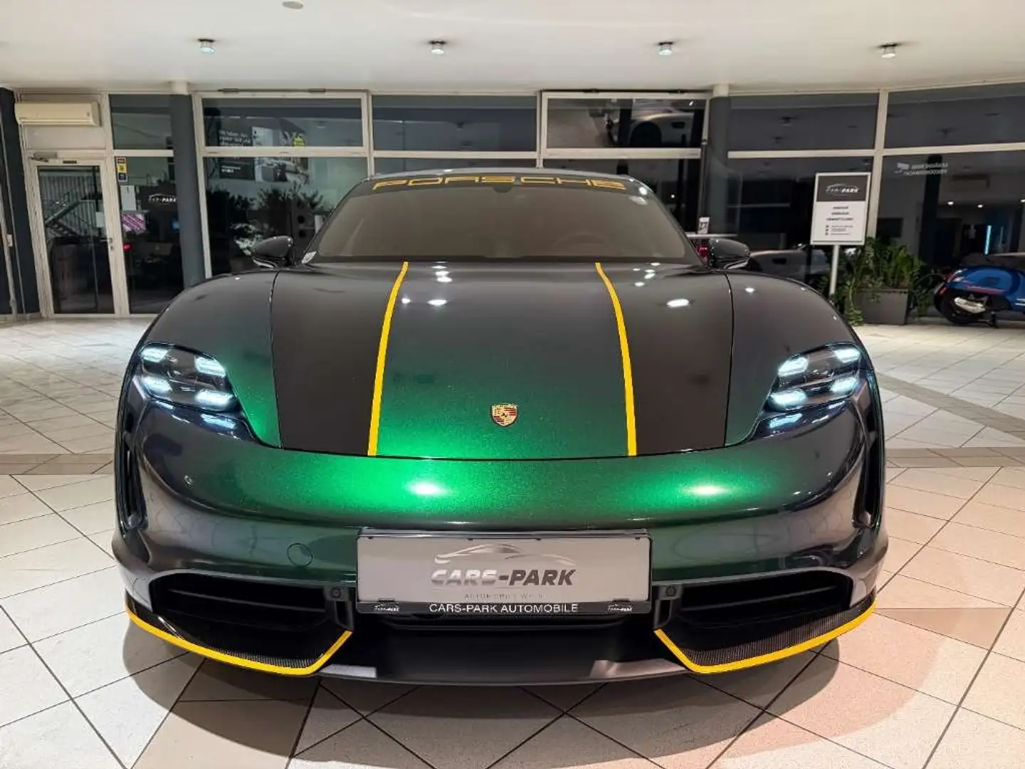 Porsche Taycan Turbo S *ERSTBESITZ* - 2