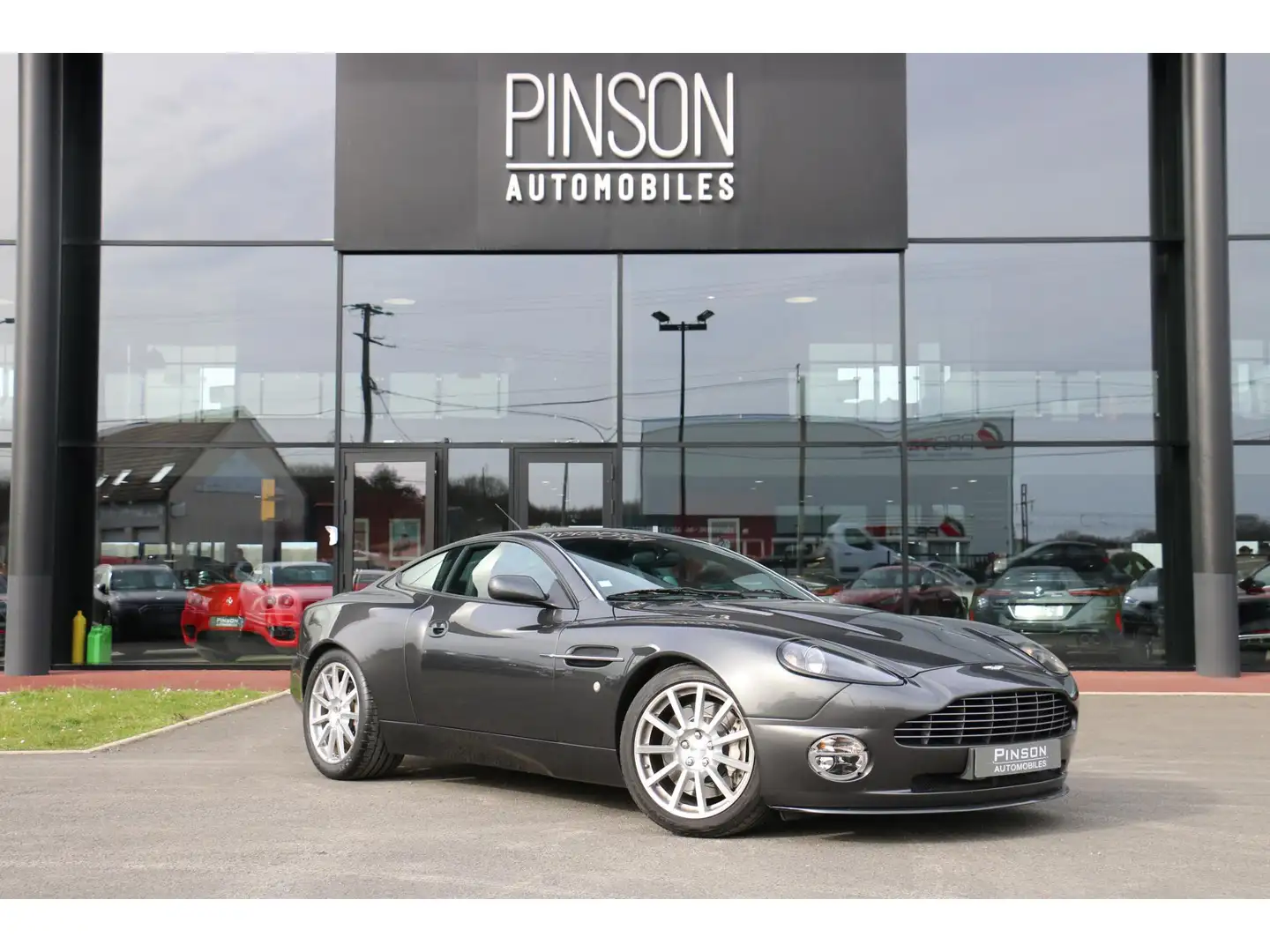 Aston Martin Vanquish Vanquish 5.9i 4pl  S BVA Gris - 1
