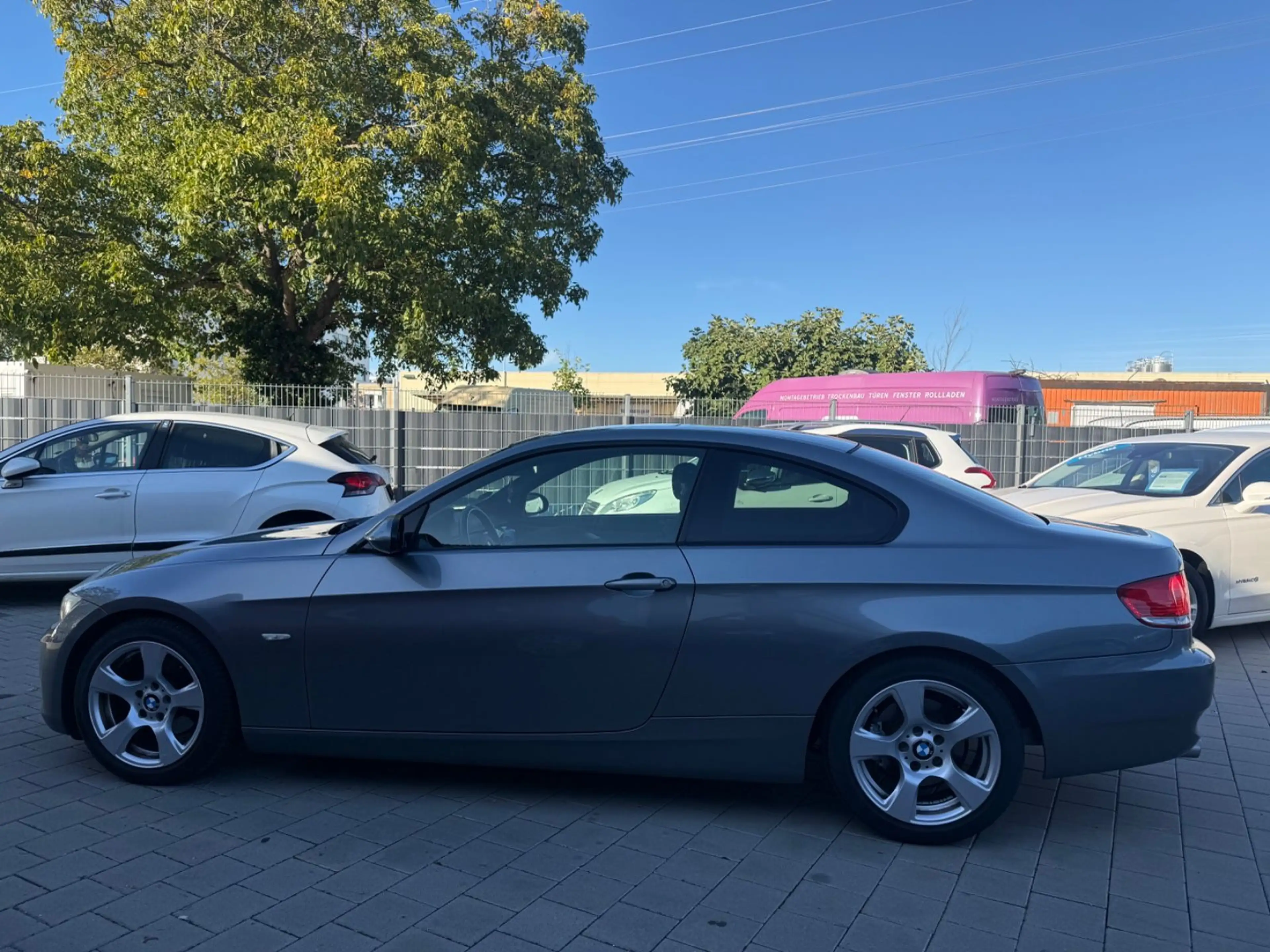 BMW 320 3 Coupe 320 i — photo 4